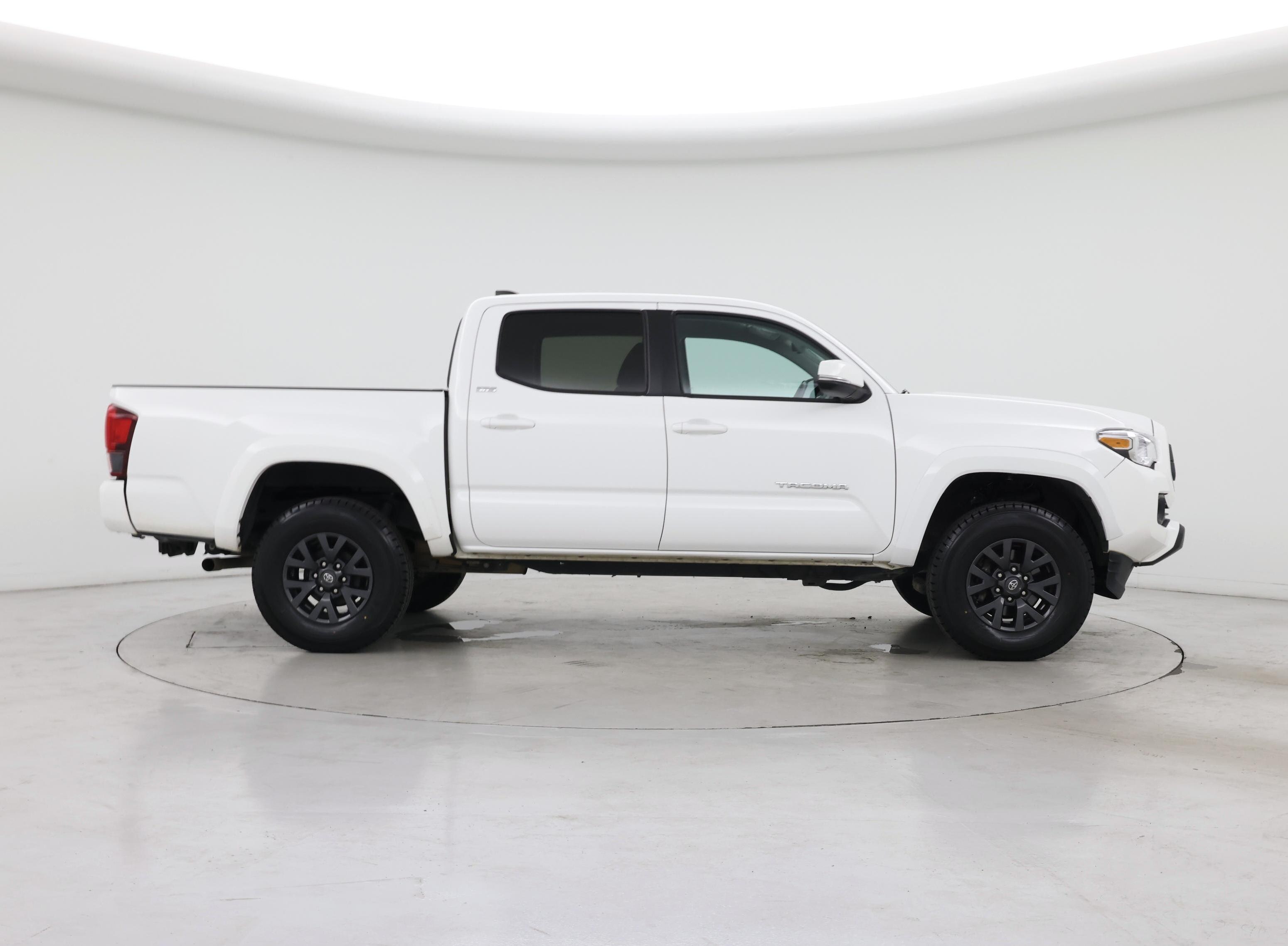 Thumbnail: 2022 Toyota Tacoma - 7