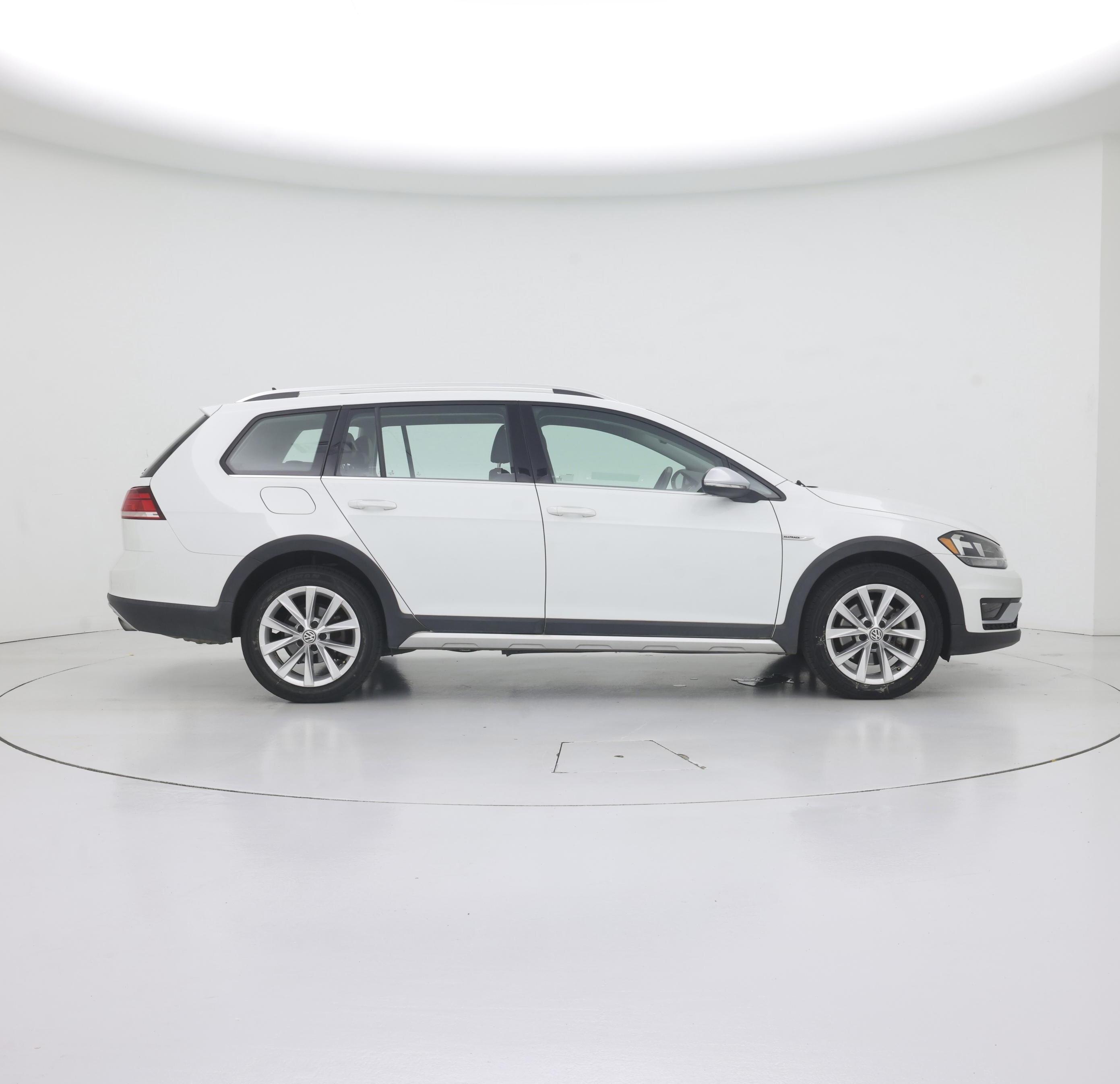 Thumbnail: 2019 Volkswagen Golf - 7
