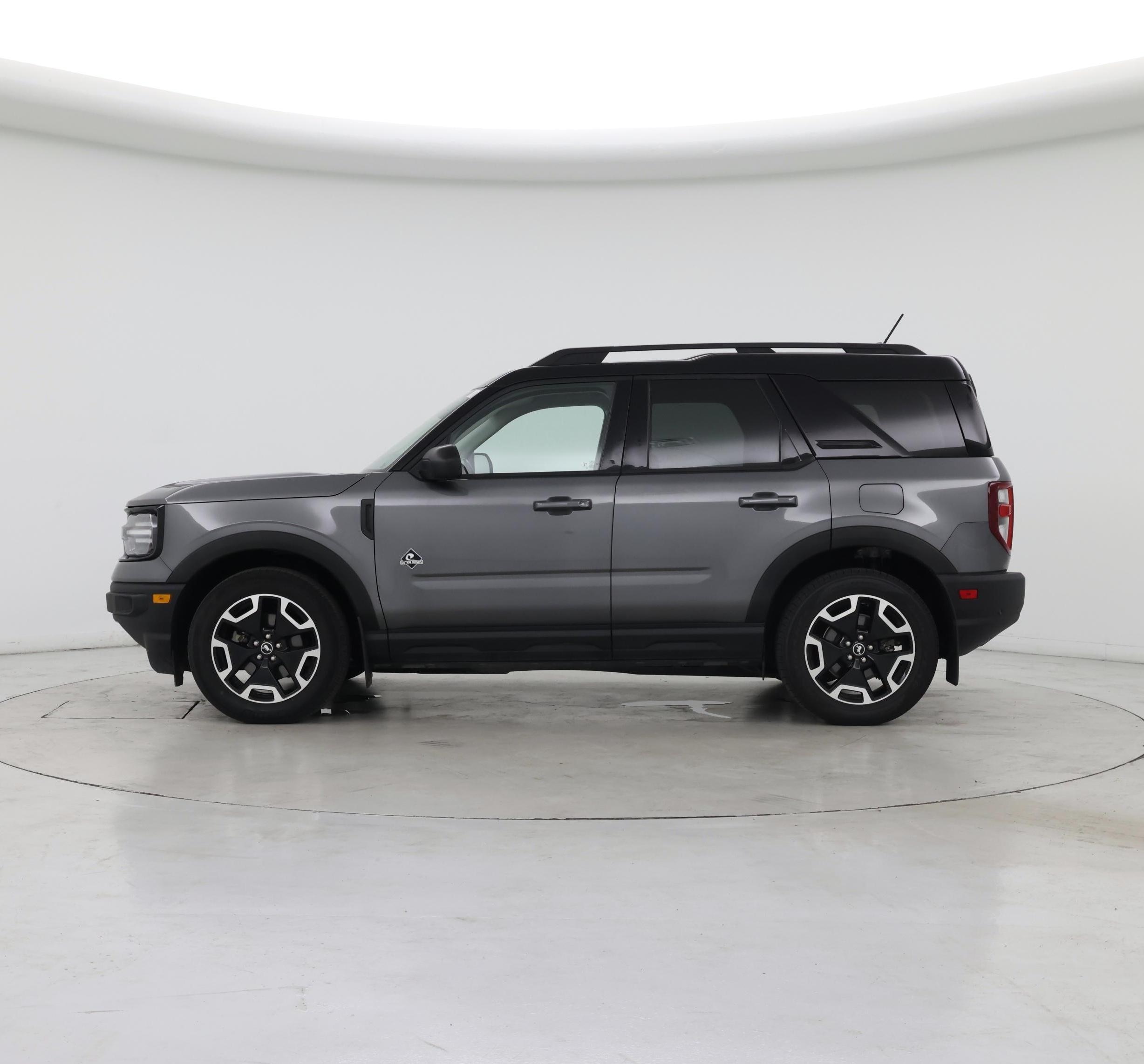 Thumbnail: 2021 Ford Bronco Sport - 3