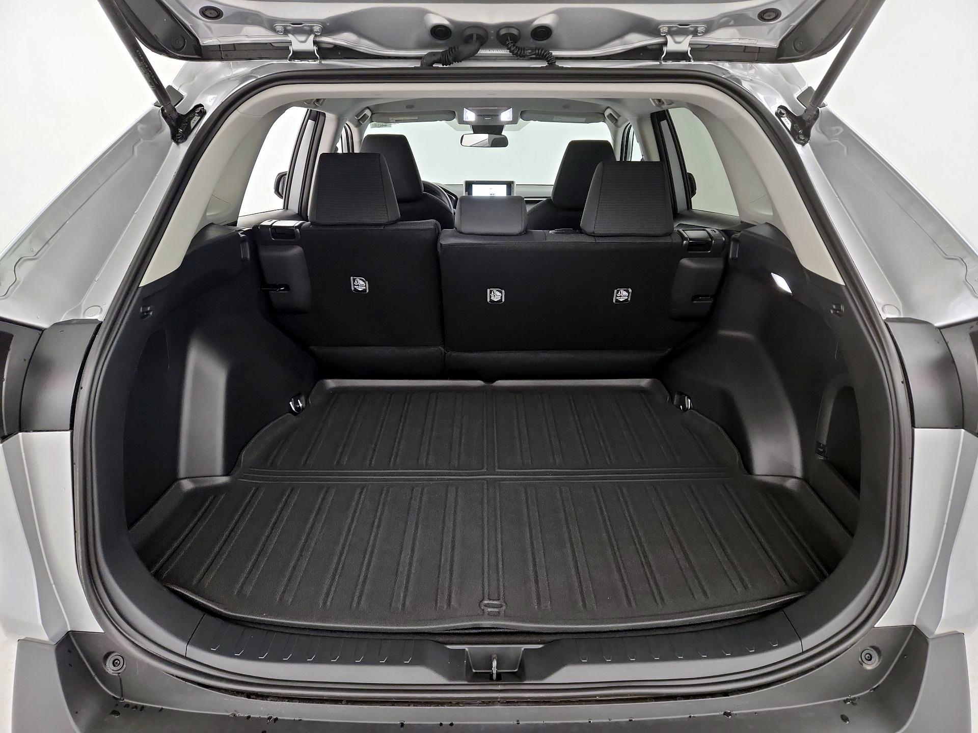 Thumbnail: 2025 Toyota RAV4 - 20