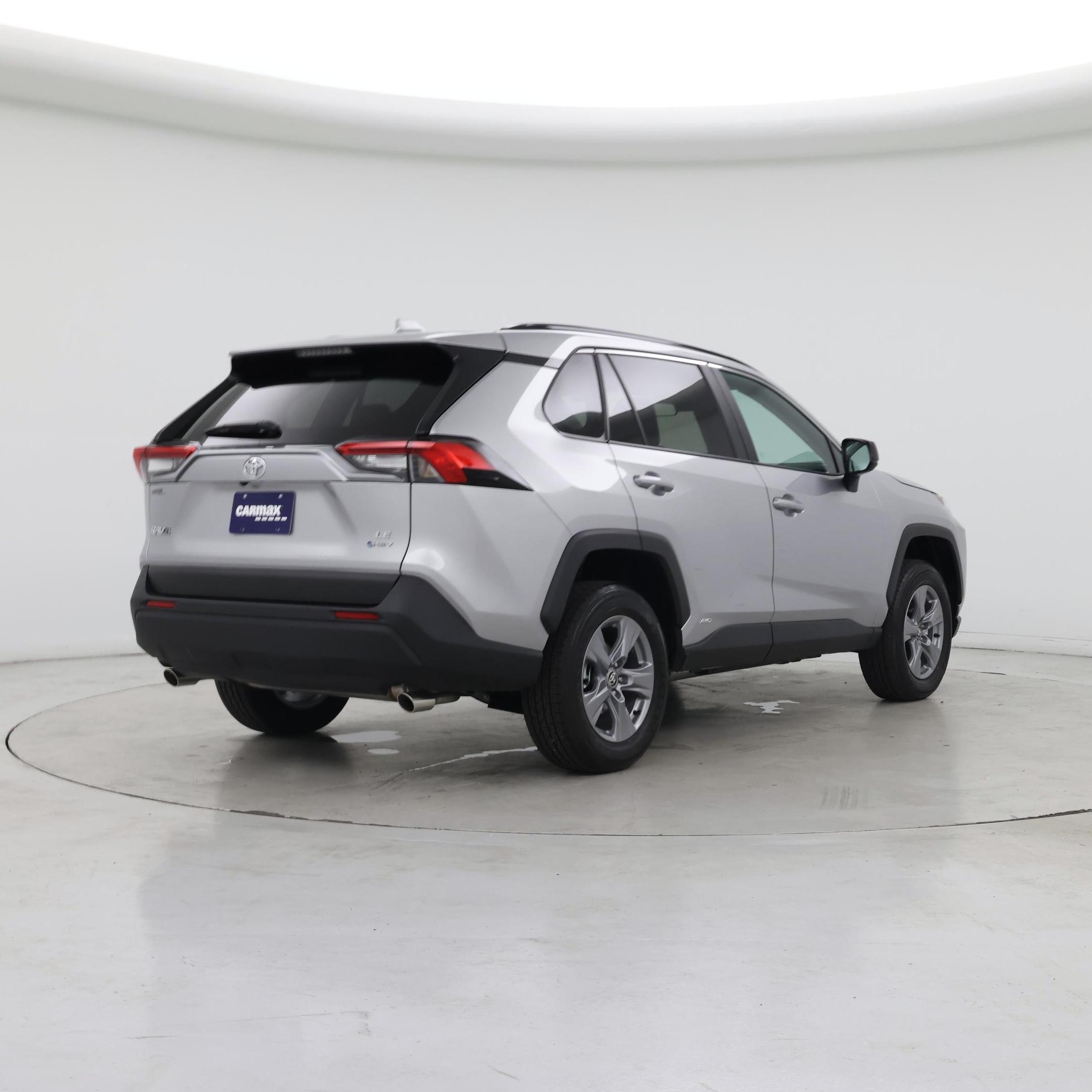 Thumbnail: 2025 Toyota RAV4 - 8