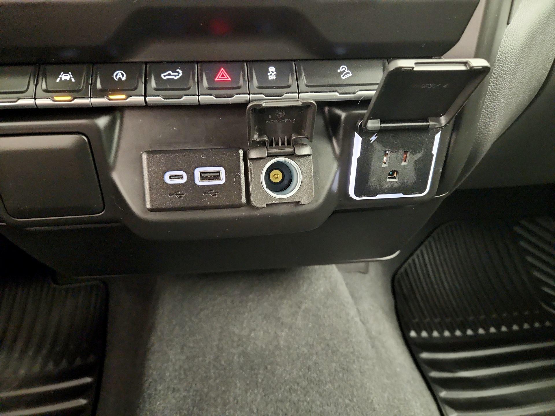 Thumbnail: 2025 Chevrolet Silverado 1500 - 18