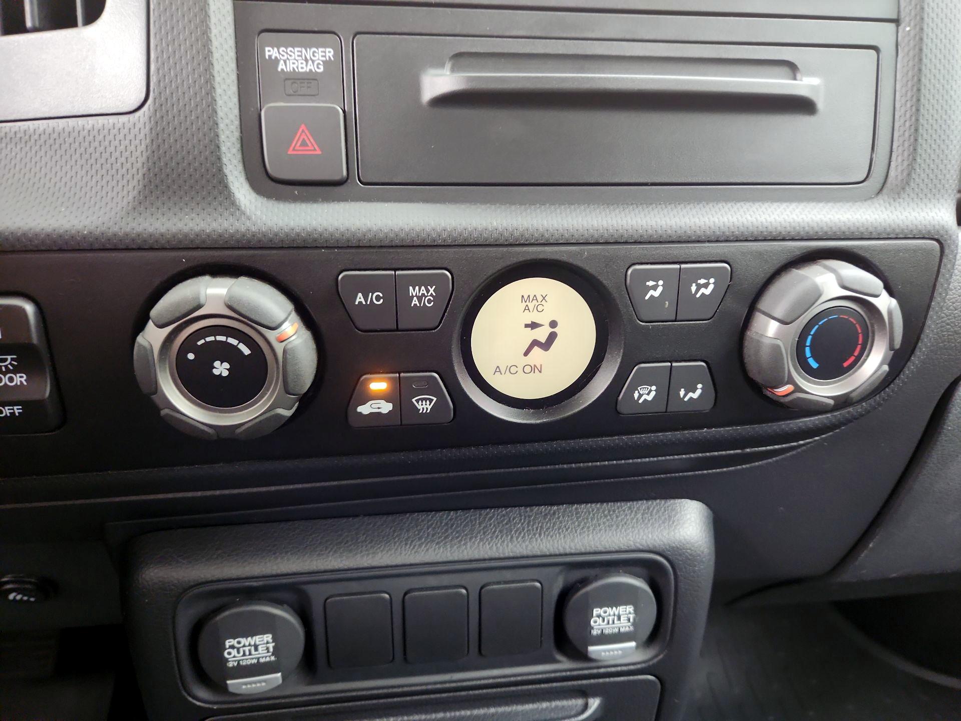 Thumbnail: 2014 Honda Ridgeline - 16