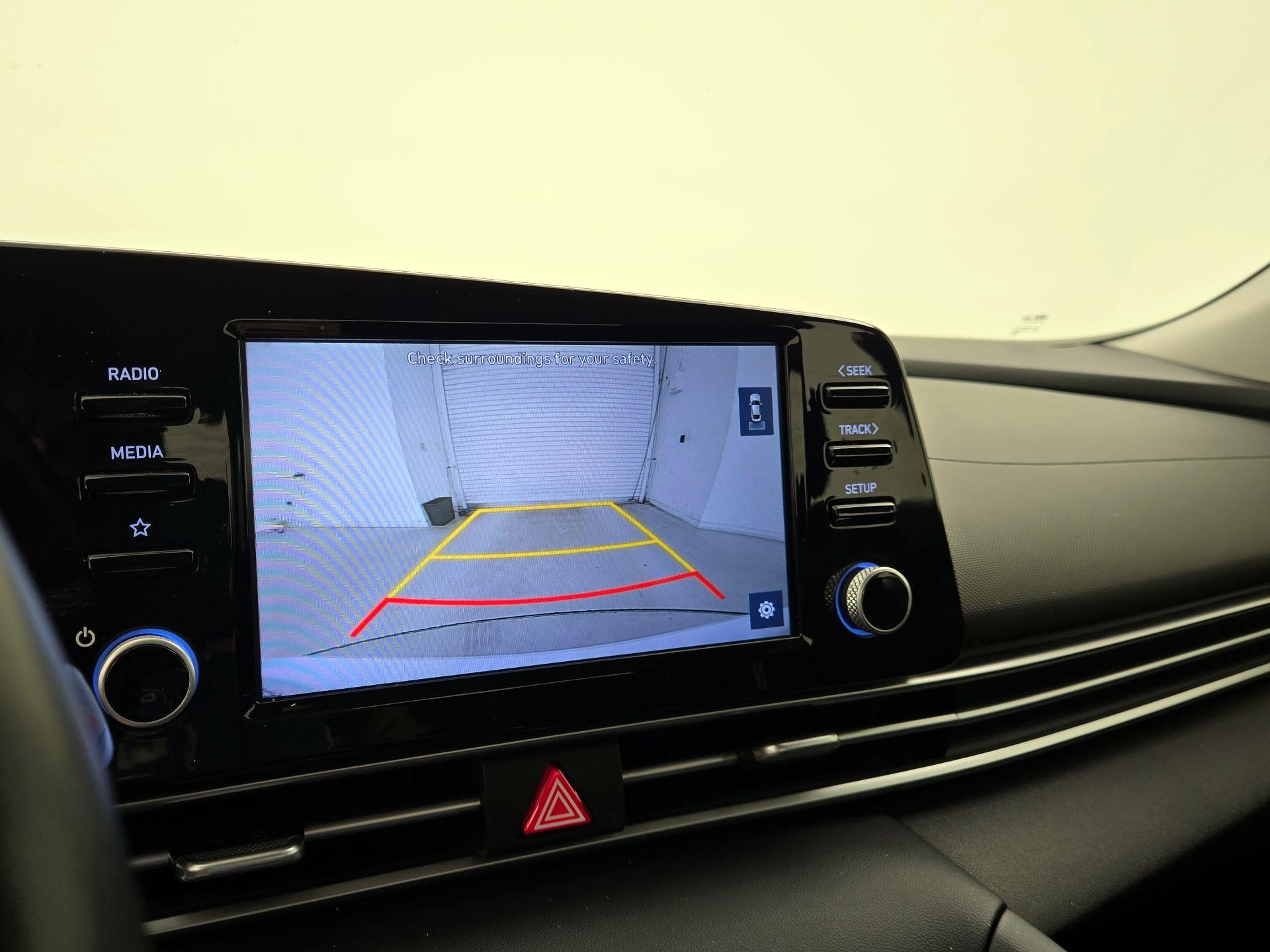 Thumbnail: 2021 Hyundai Elantra - 14