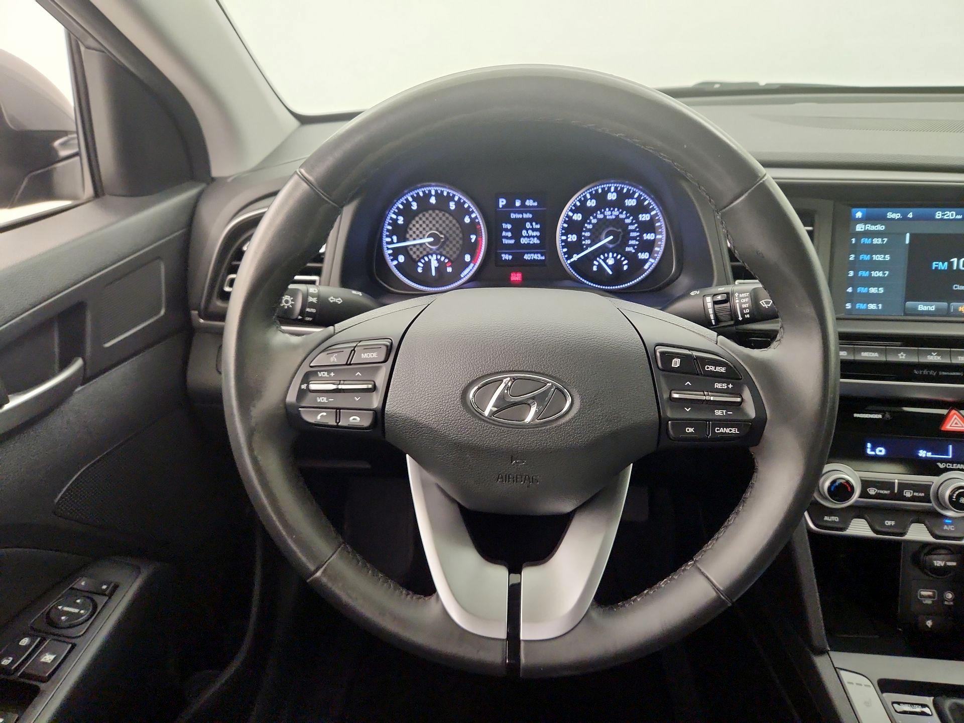 Thumbnail: 2019 Hyundai Elantra - 10