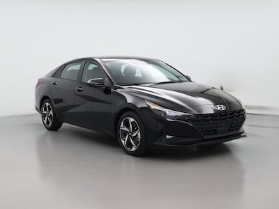 Black 2023 Hyundai Elantra SEL