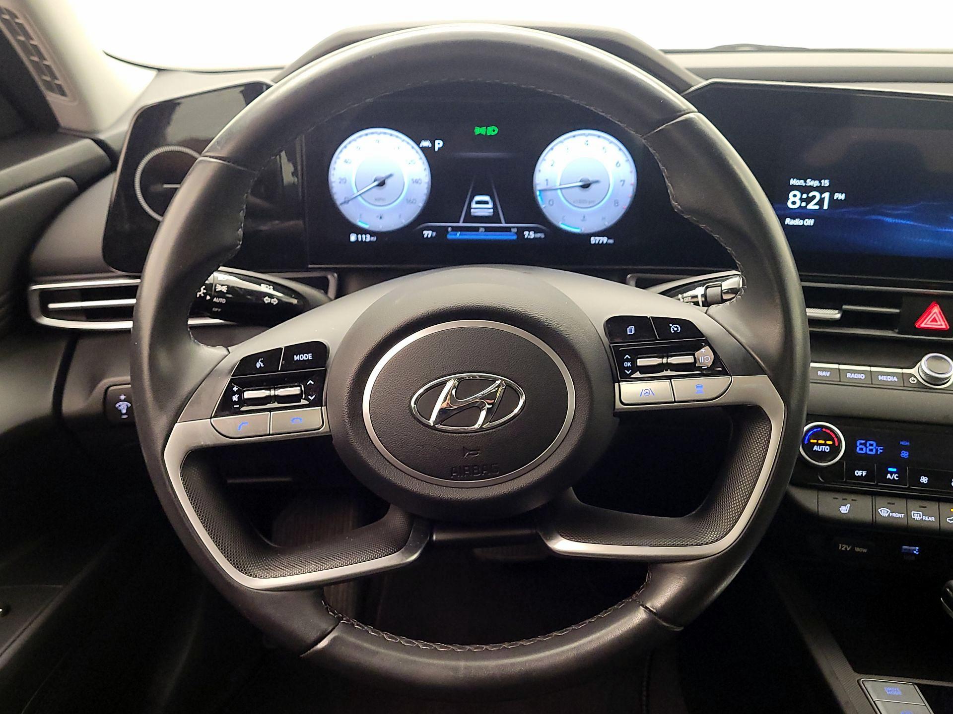 Thumbnail: 2023 Hyundai Elantra - 10