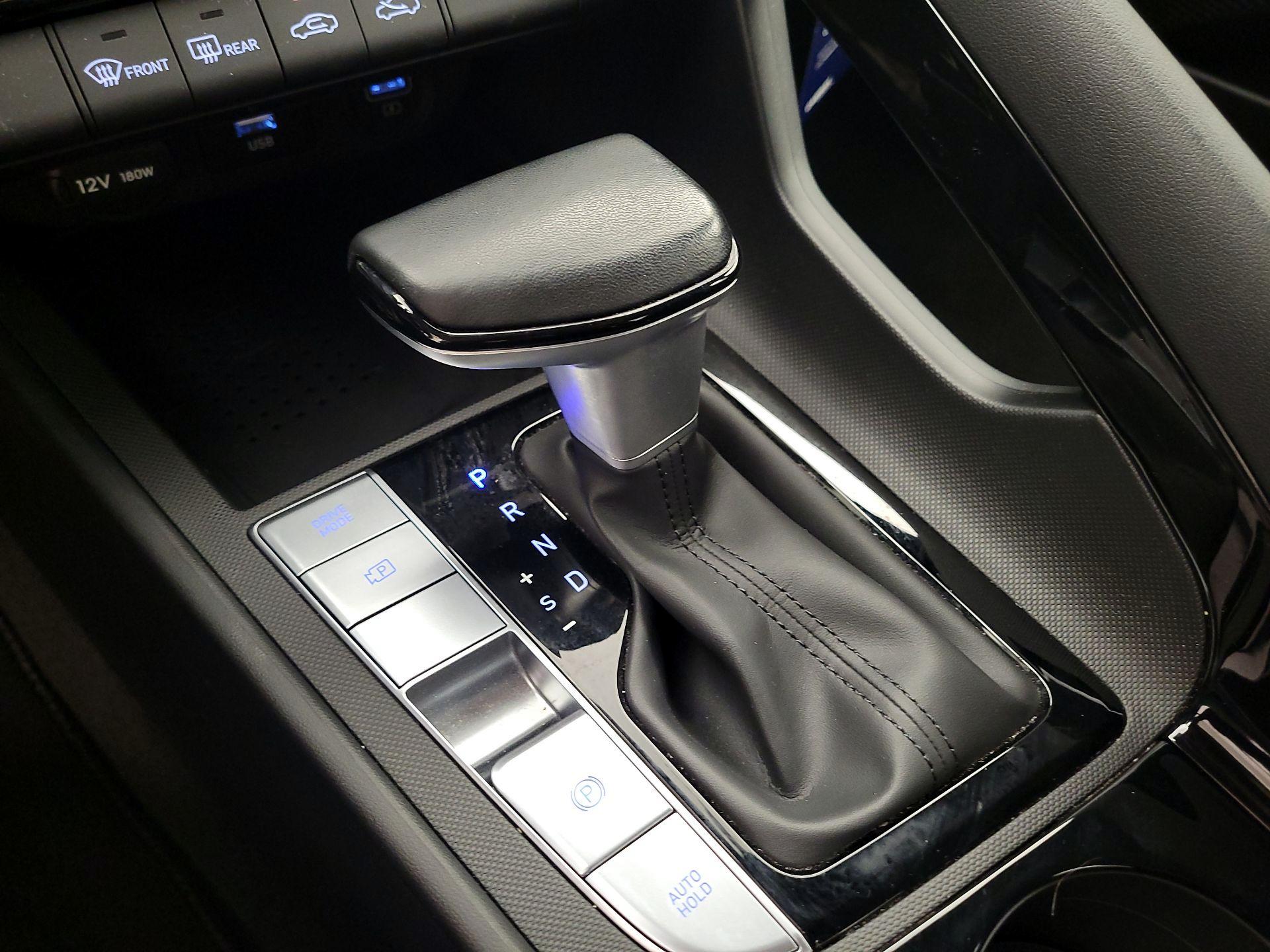 Thumbnail: 2023 Hyundai Elantra - 17