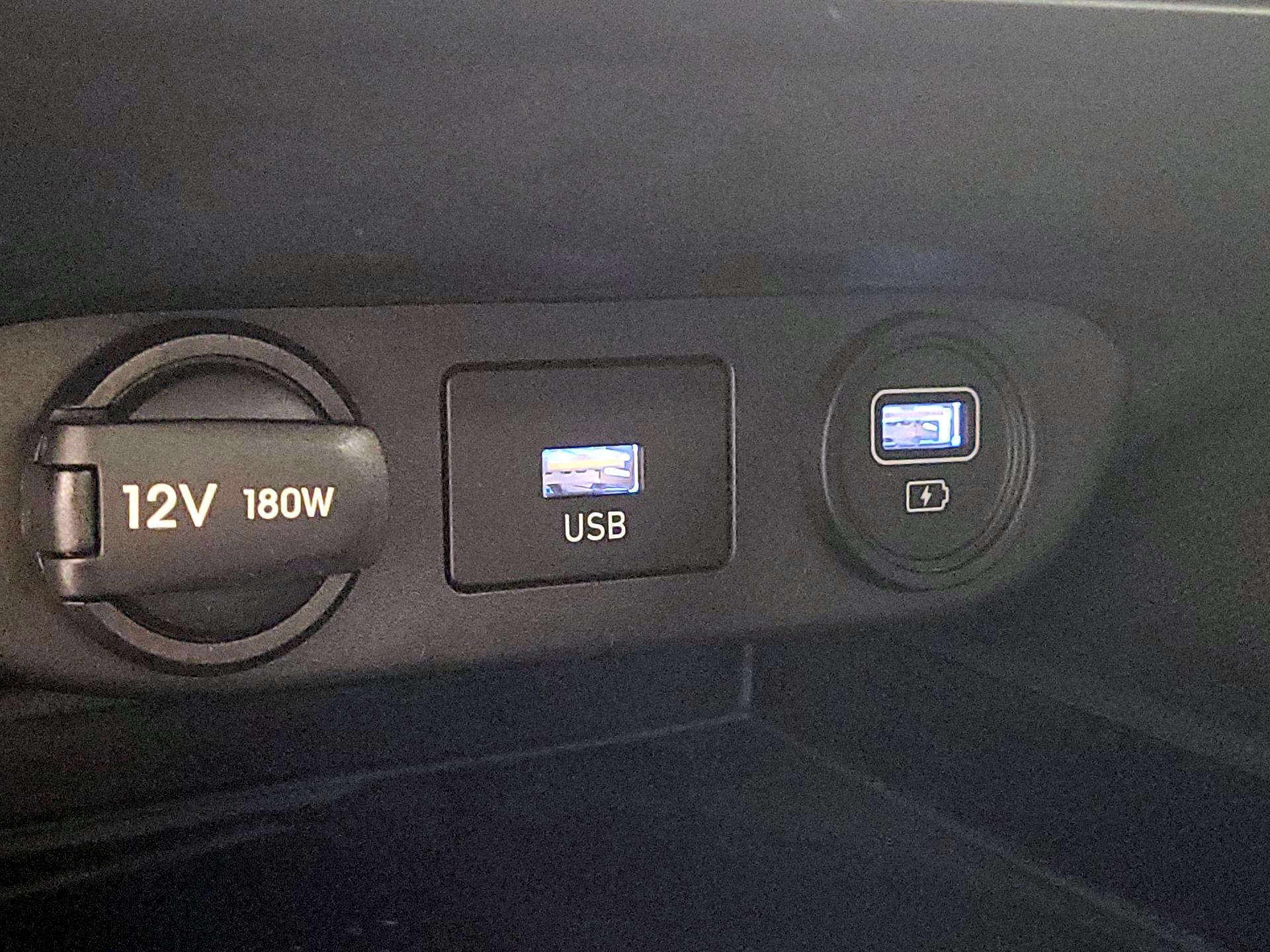 Thumbnail: 2023 Hyundai Elantra - 18