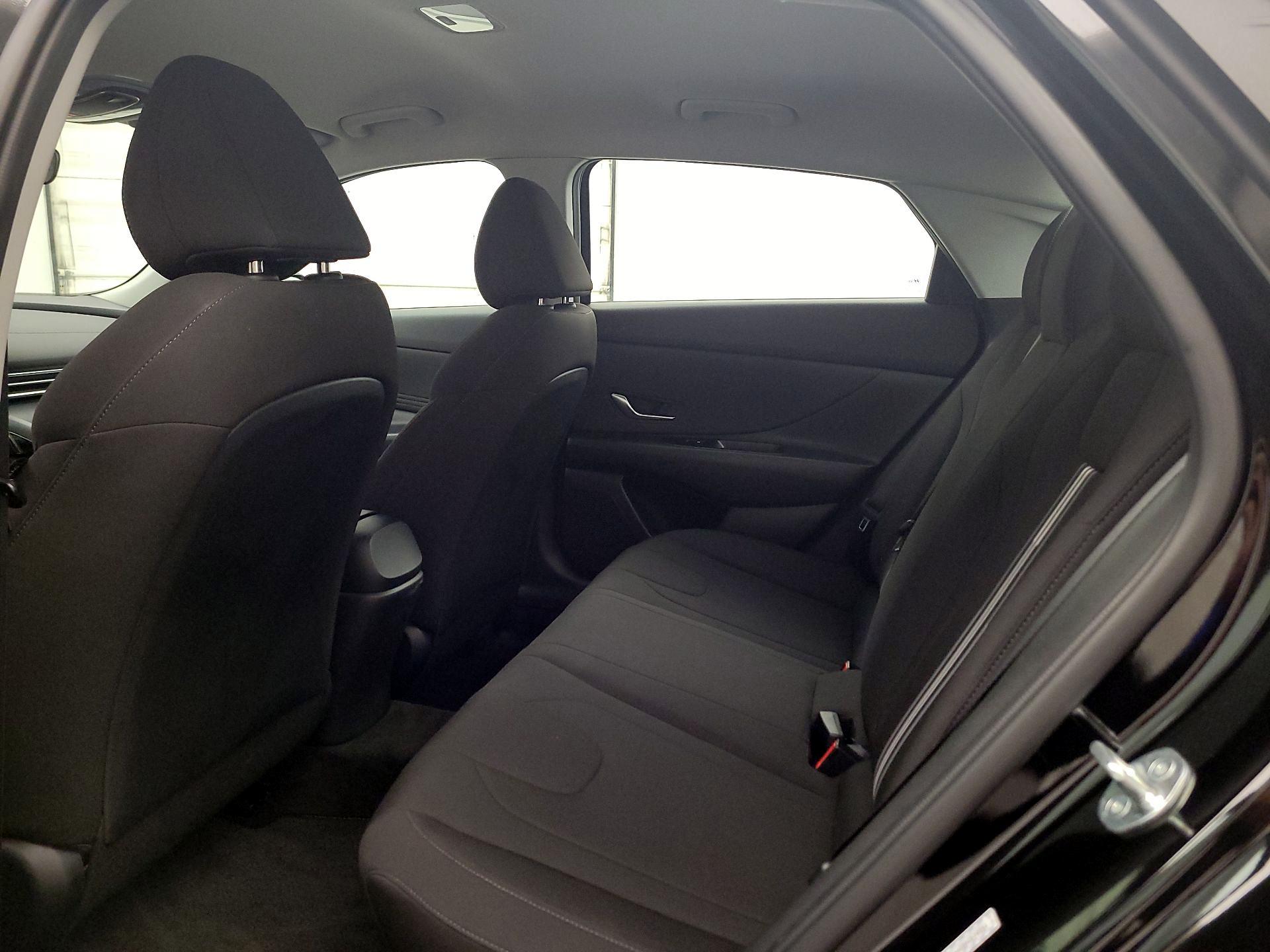 Thumbnail: 2023 Hyundai Elantra - 19