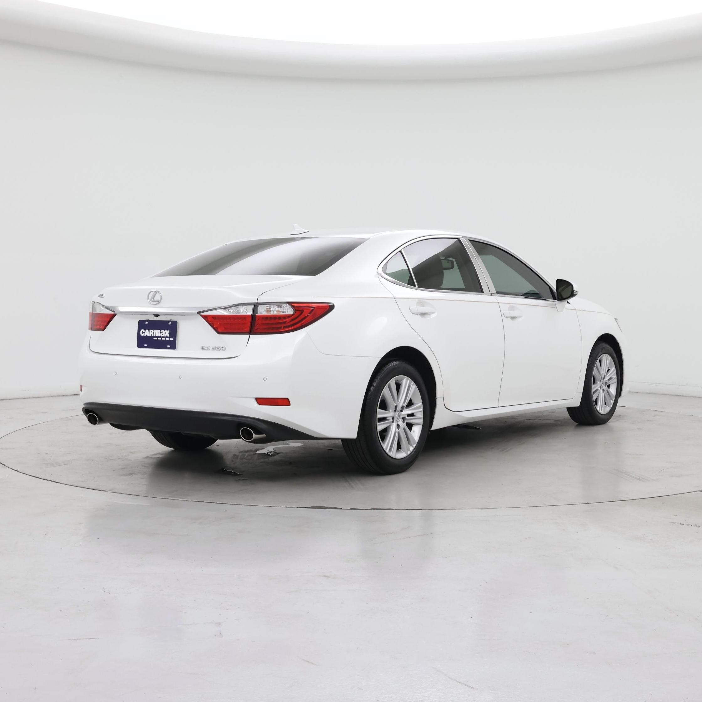 Thumbnail: 2014 Lexus ES - 8