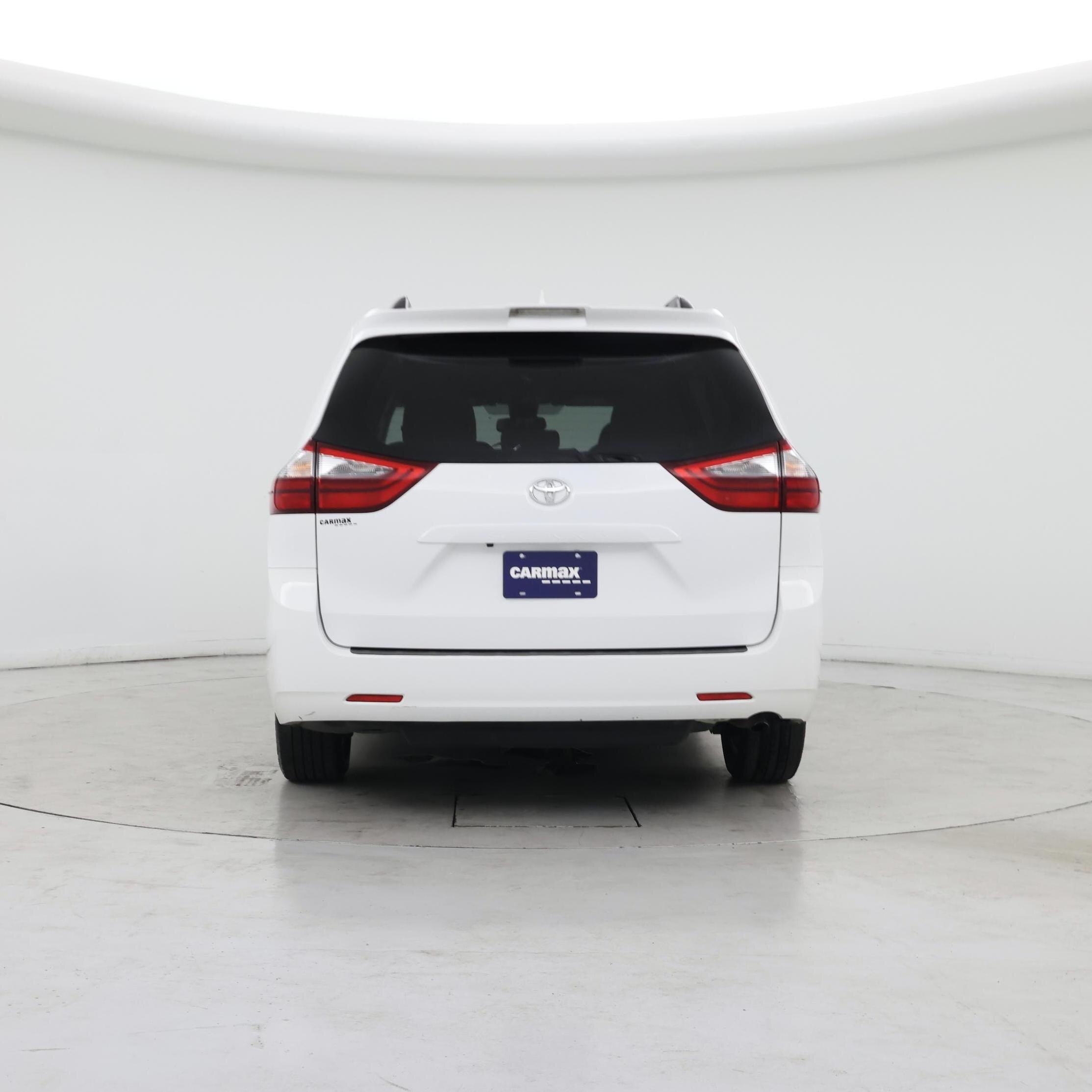 Thumbnail: 2020 Toyota Sienna - 6