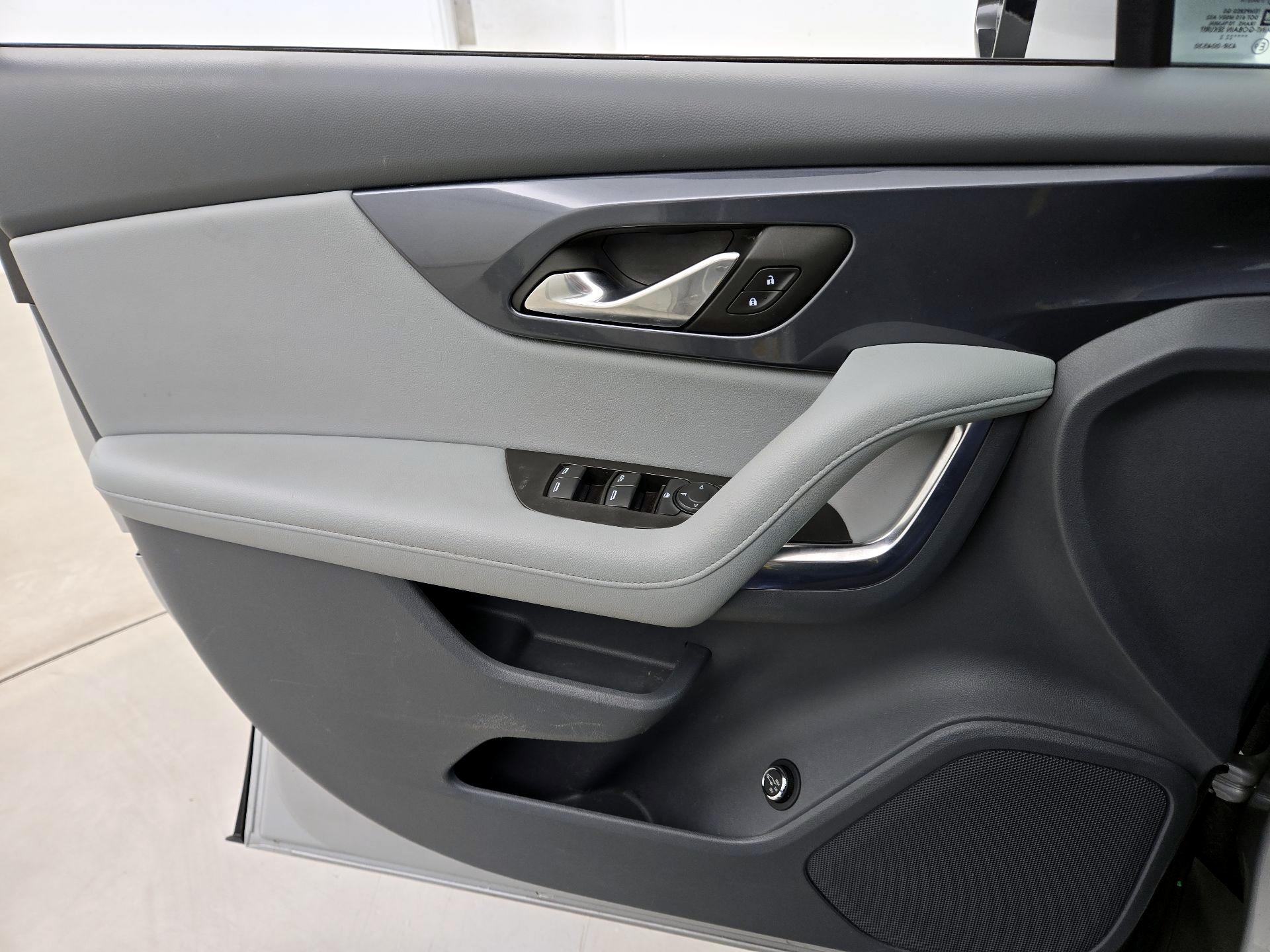 Thumbnail: 2022 Chevrolet Blazer - 12