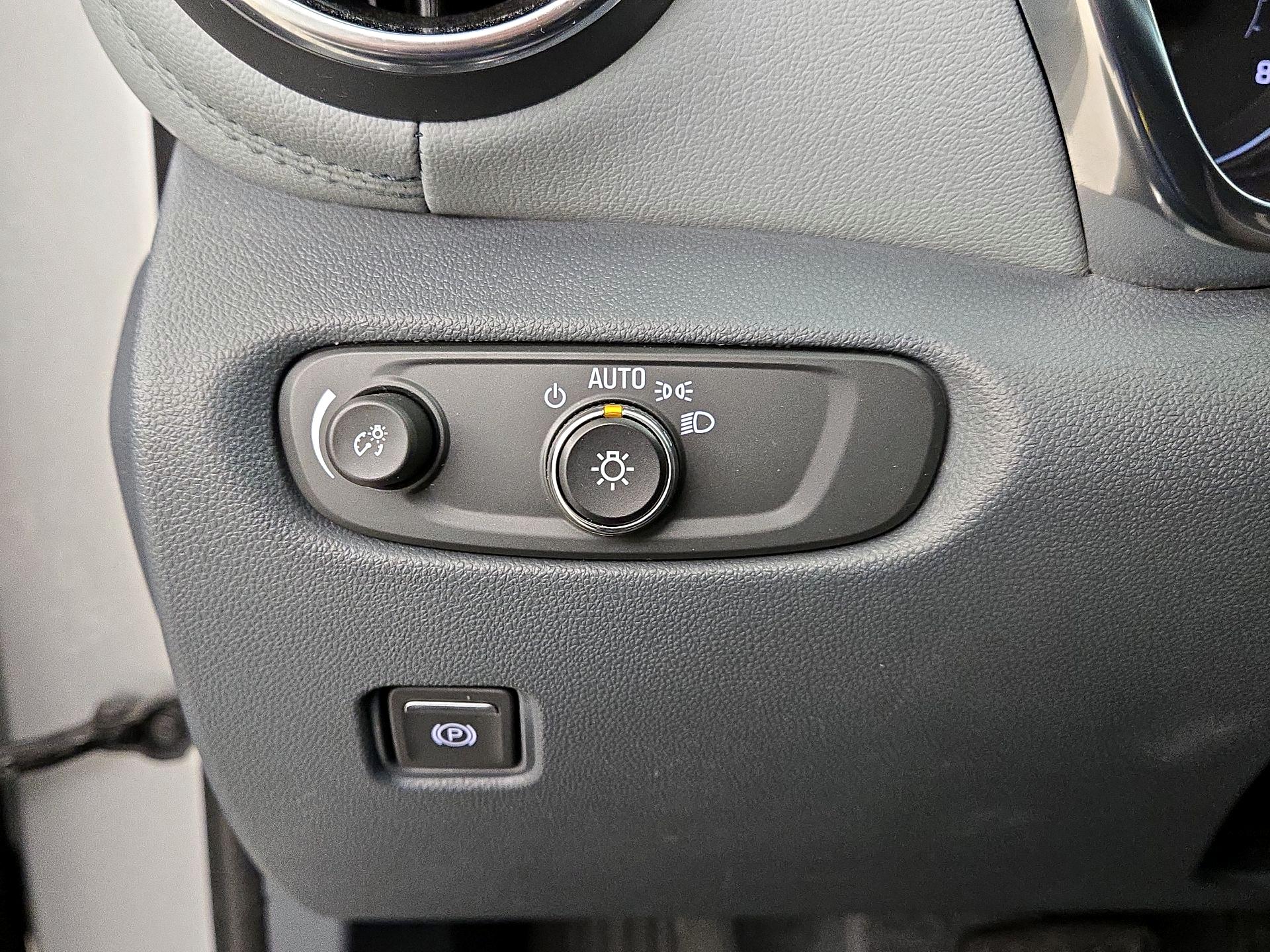 Thumbnail: 2022 Chevrolet Blazer - 13