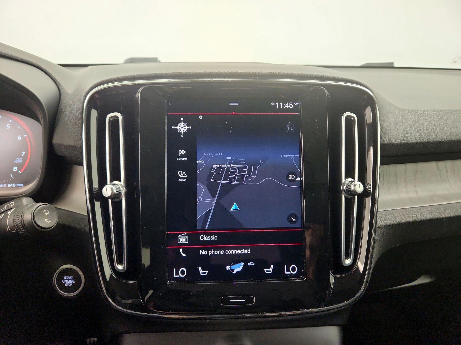 Thumbnail: 2021 Volvo XC40 - 14