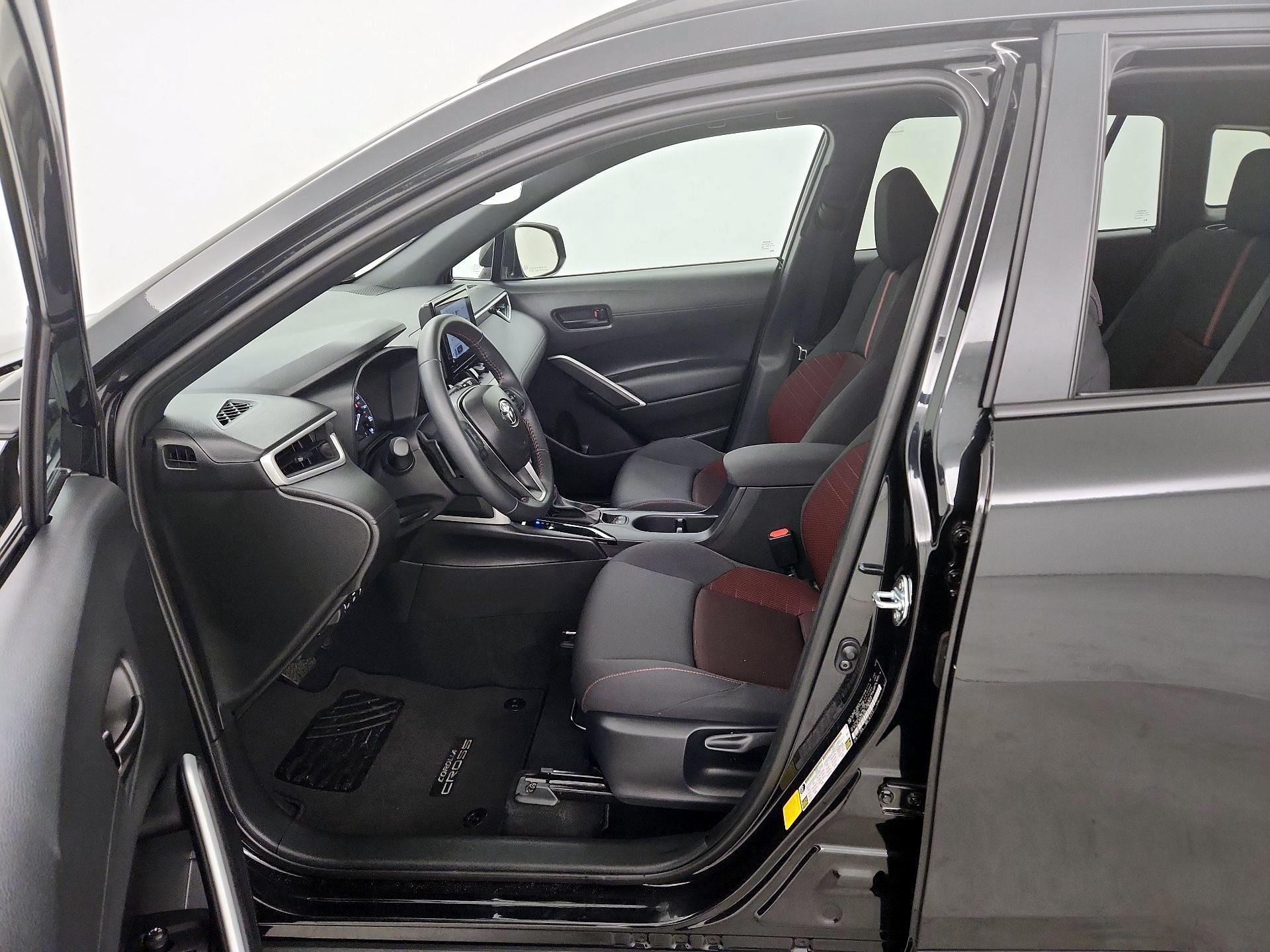 Thumbnail: 2025 Toyota Corolla Cross - 11