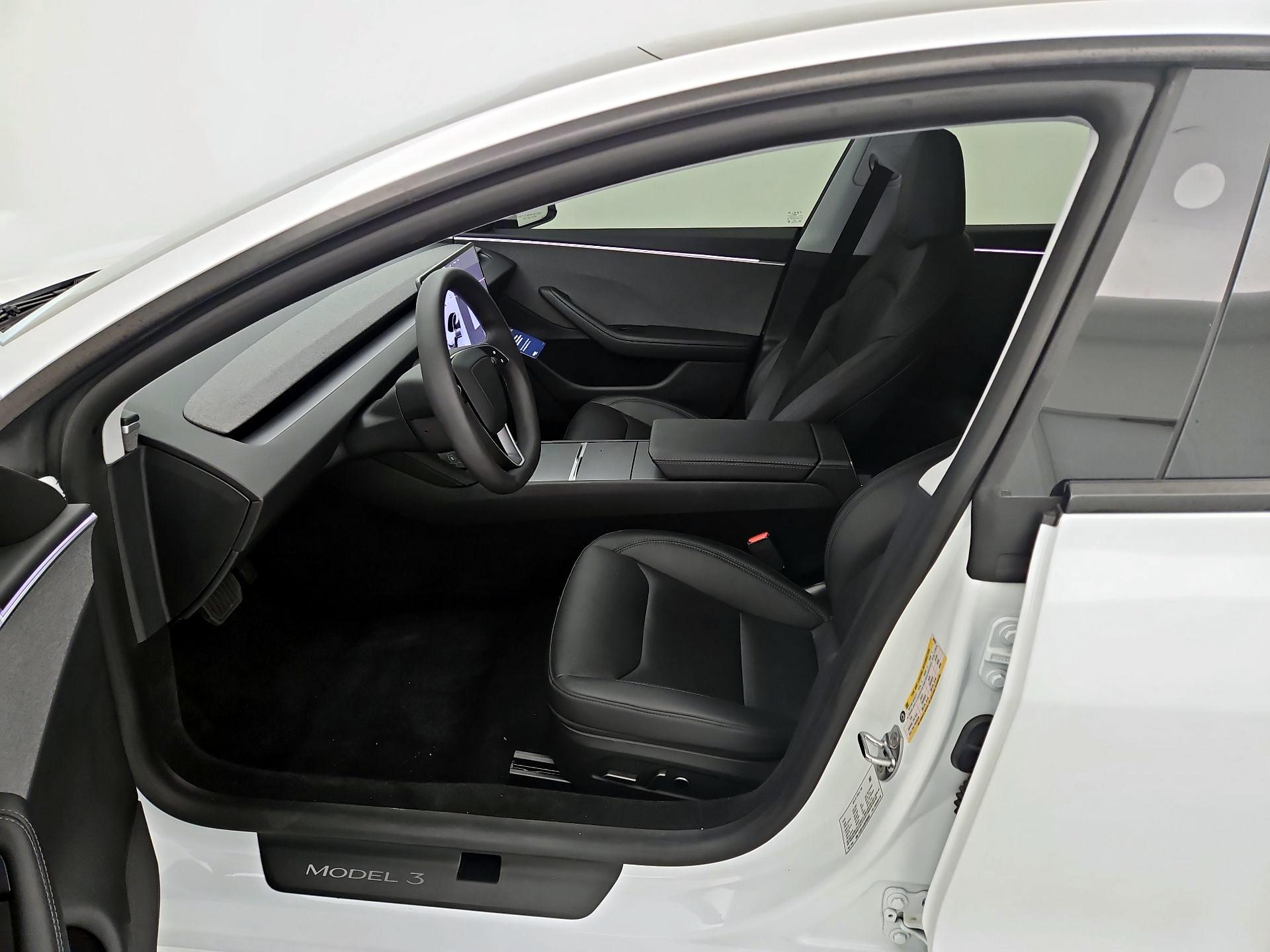 Thumbnail: 2025 Tesla Model 3 - 11