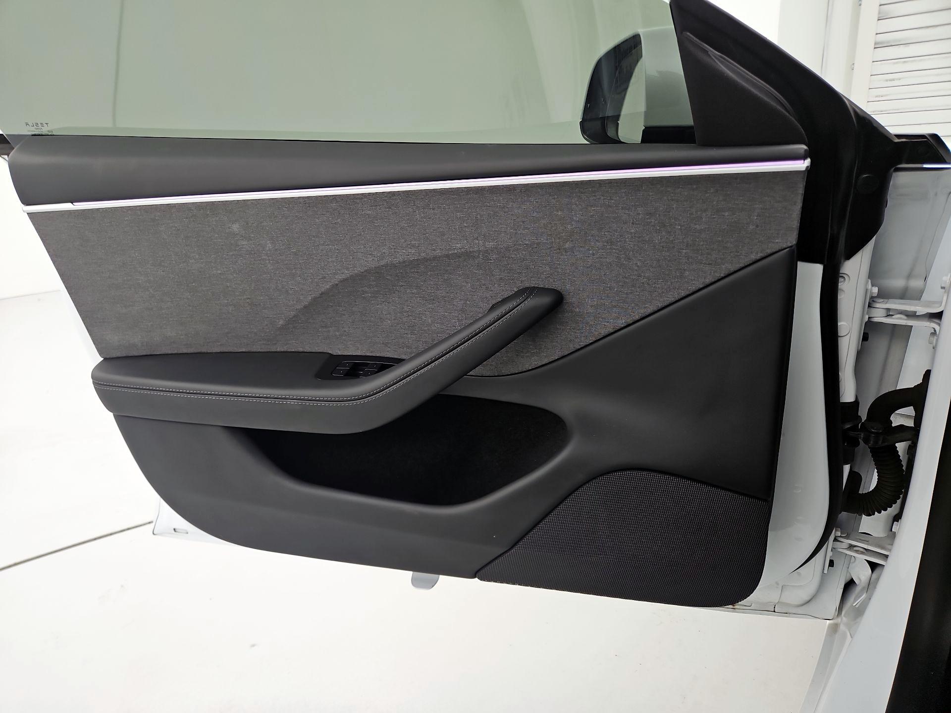 Thumbnail: 2025 Tesla Model 3 - 12