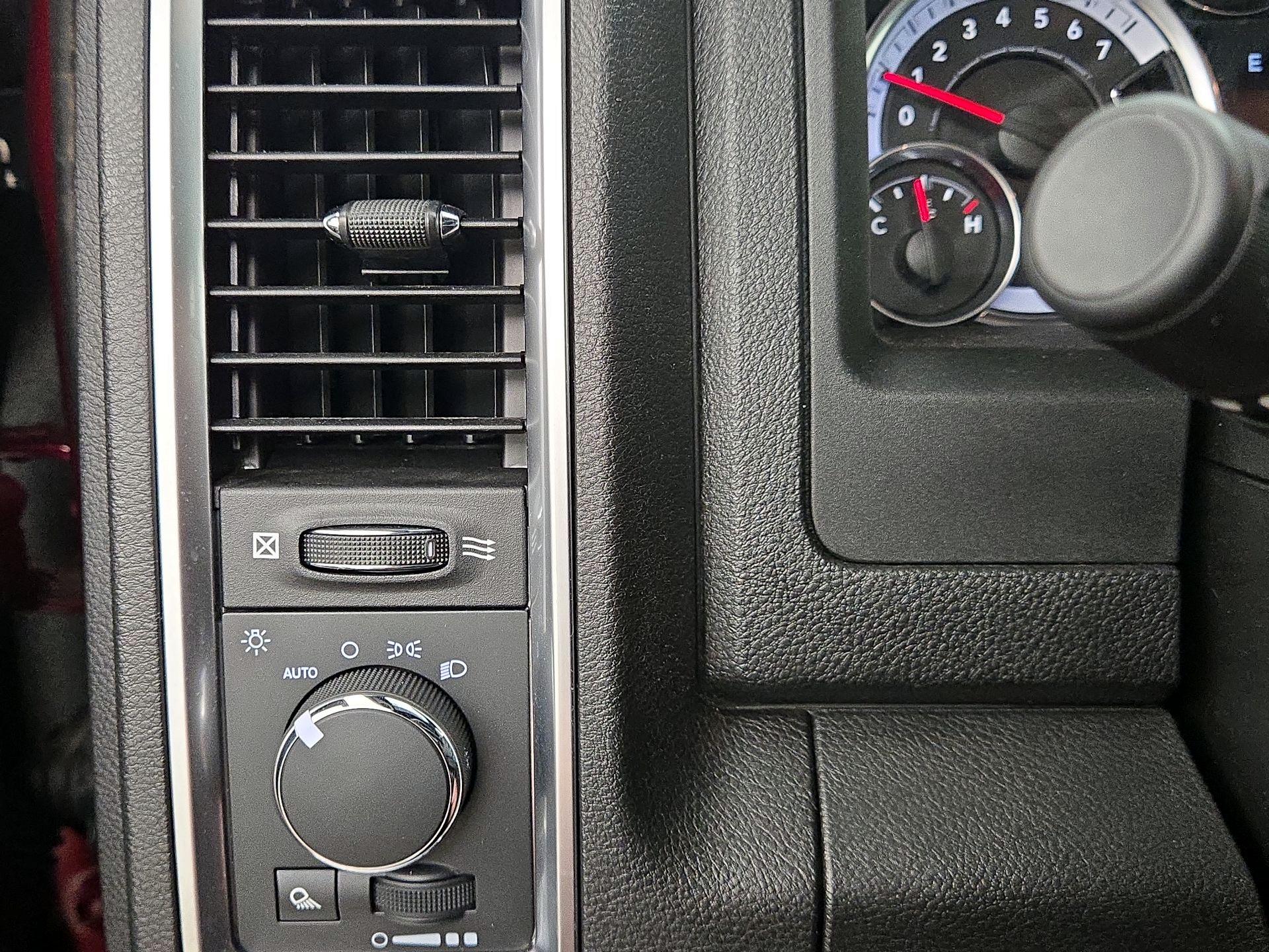 Thumbnail: 2021 RAM 1500 Classic - 13