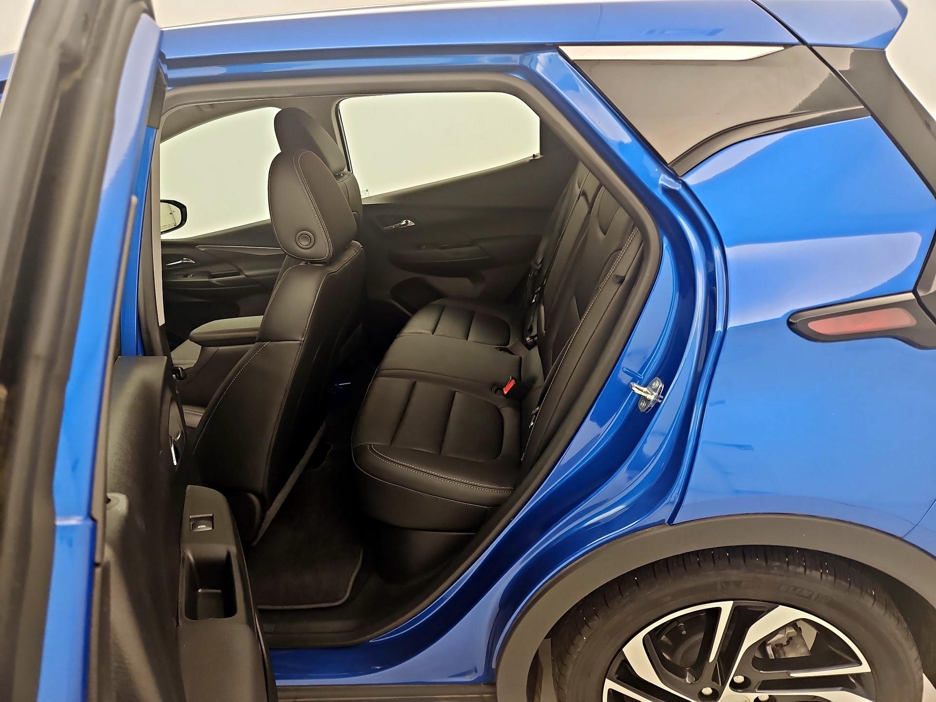 Thumbnail: 2022 Chevrolet Bolt EV - 19