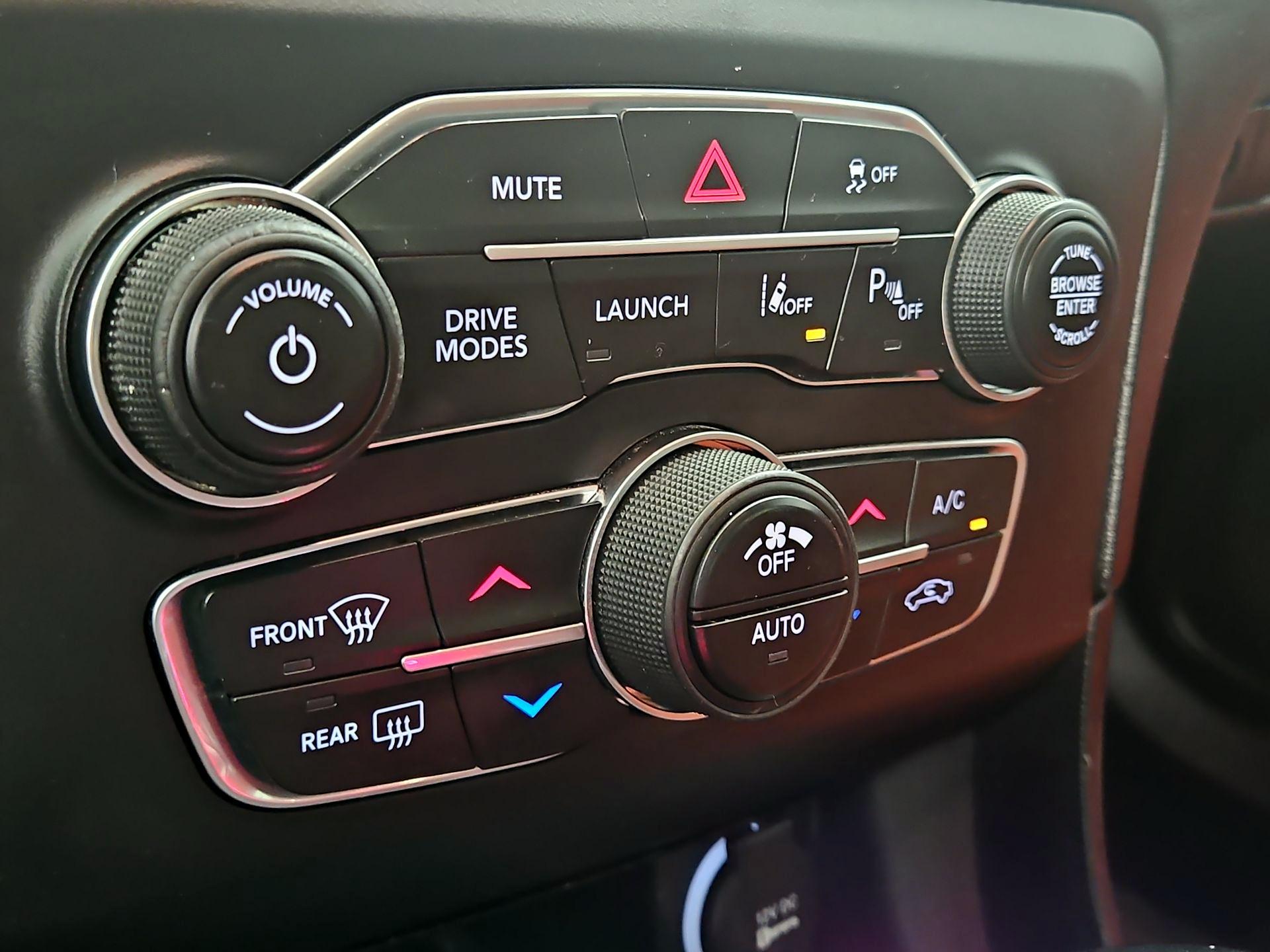 Thumbnail: 2020 Dodge Charger - 17