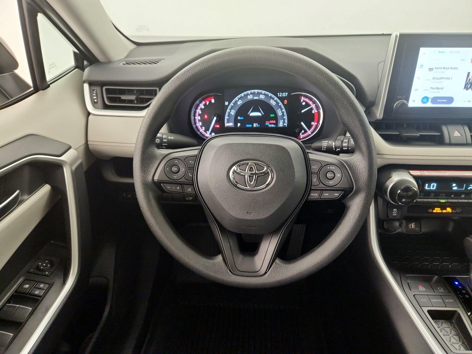 Thumbnail: 2025 Toyota RAV4 - 10