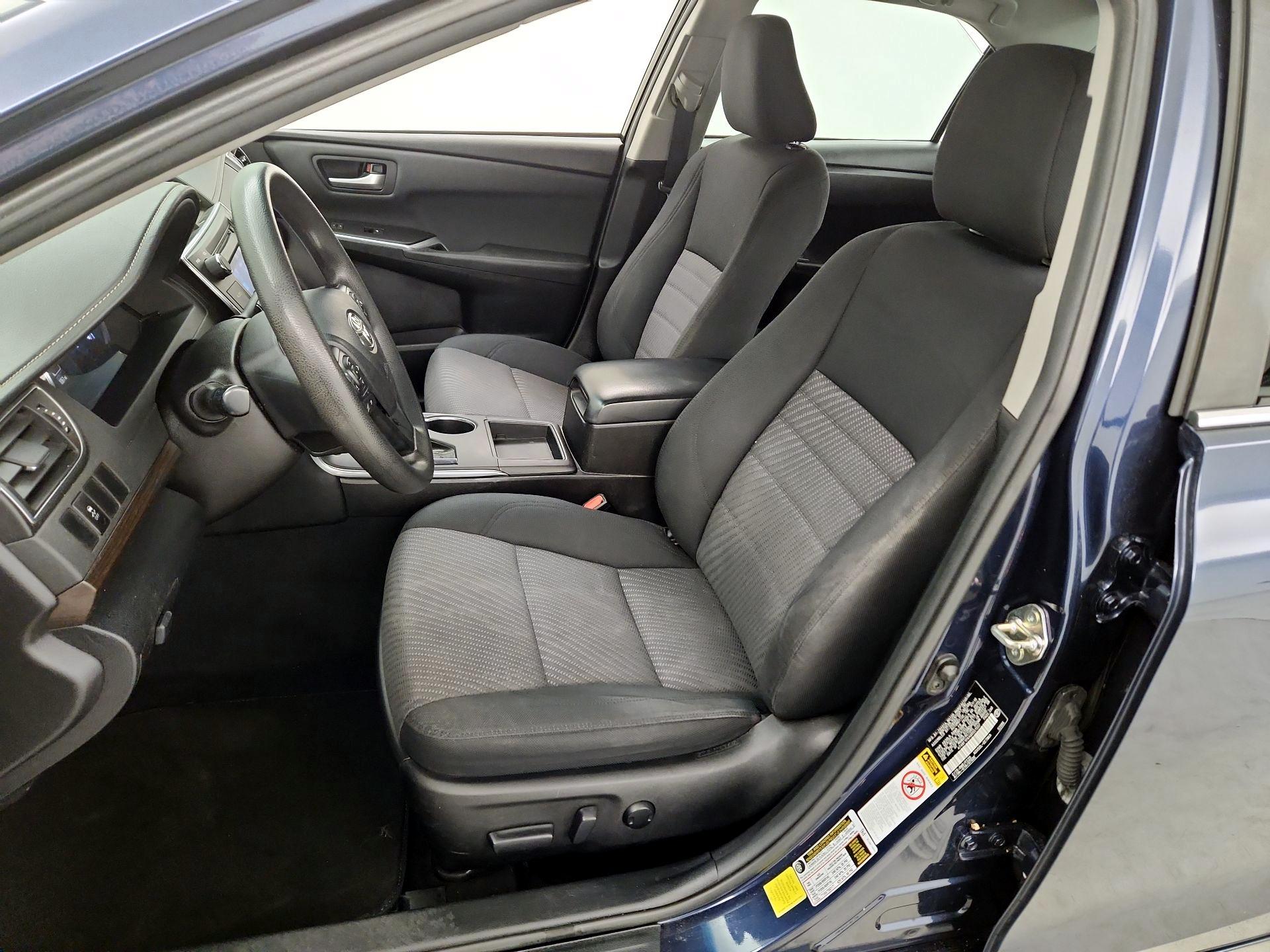 Thumbnail: 2016 Toyota Camry - 11