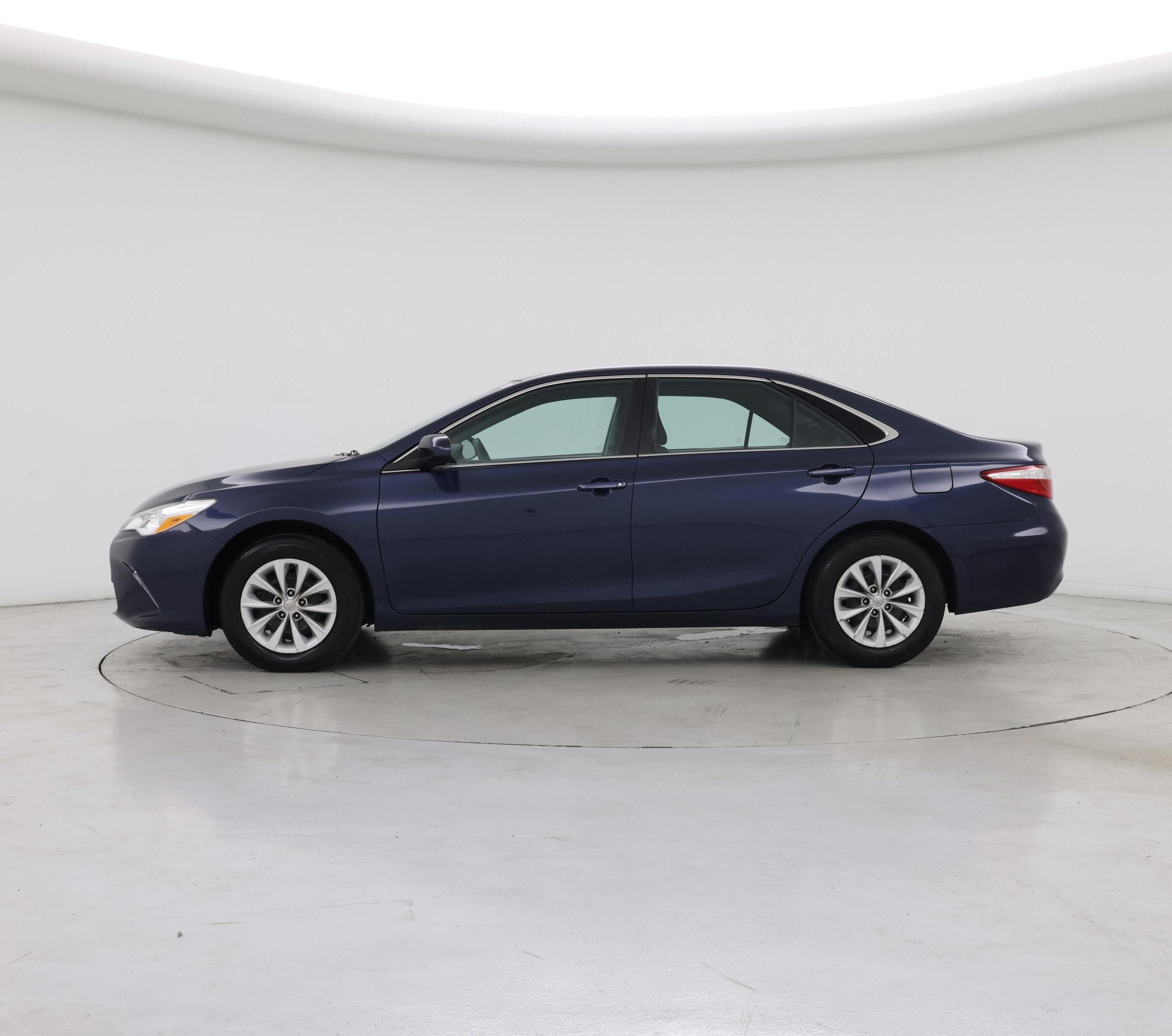 Thumbnail: 2016 Toyota Camry - 3