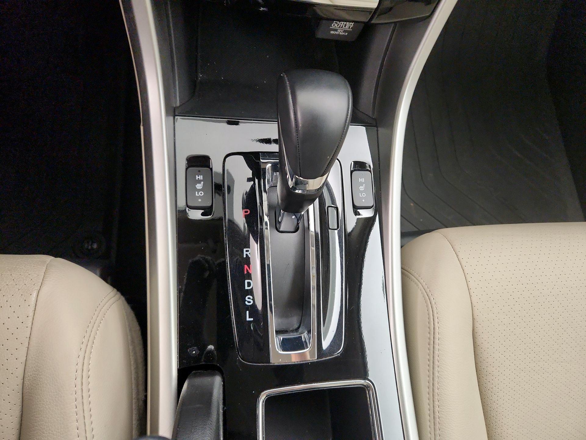 Thumbnail: 2016 Honda Accord - 17