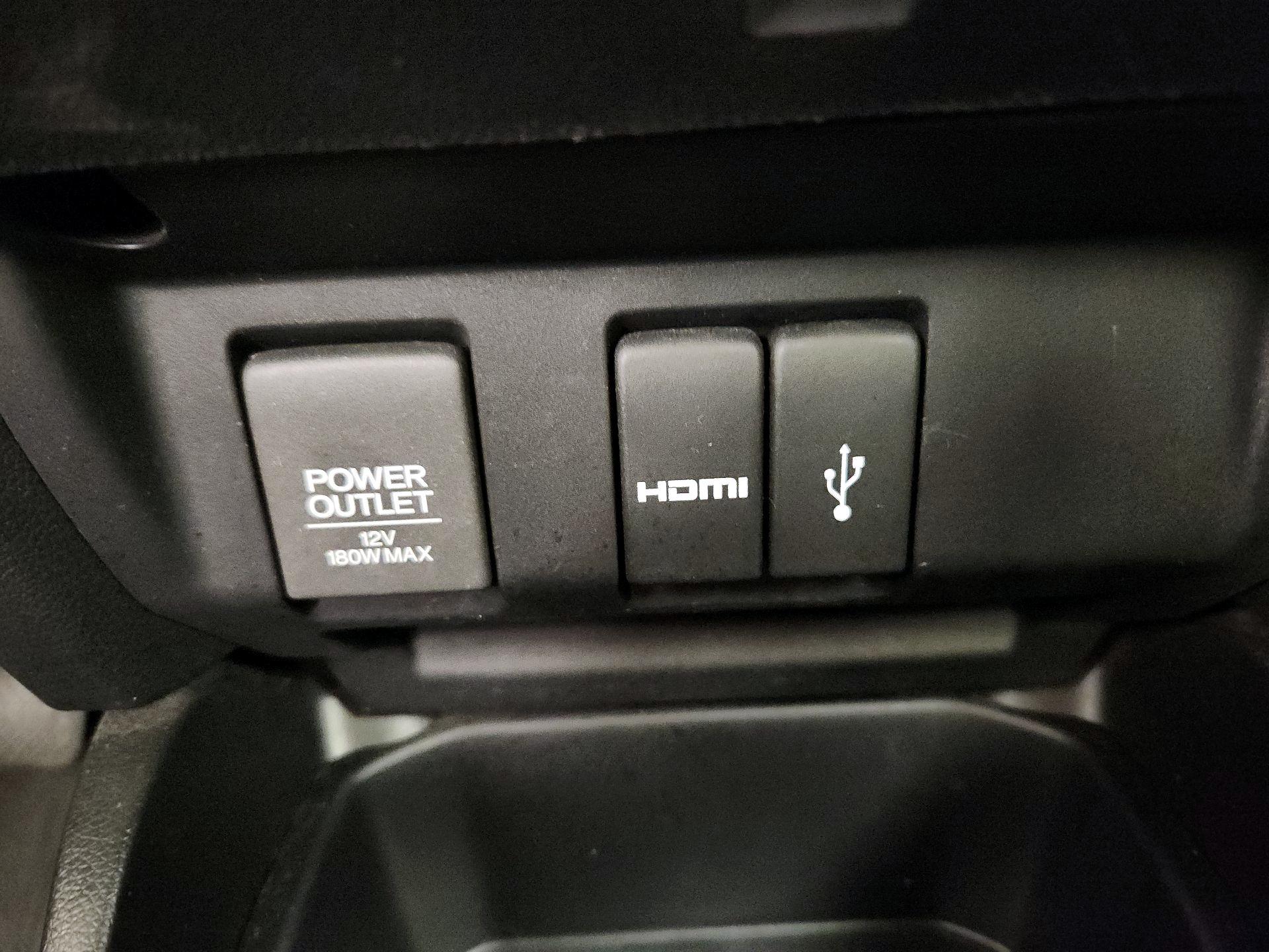 Thumbnail: 2016 Honda Fit - 18