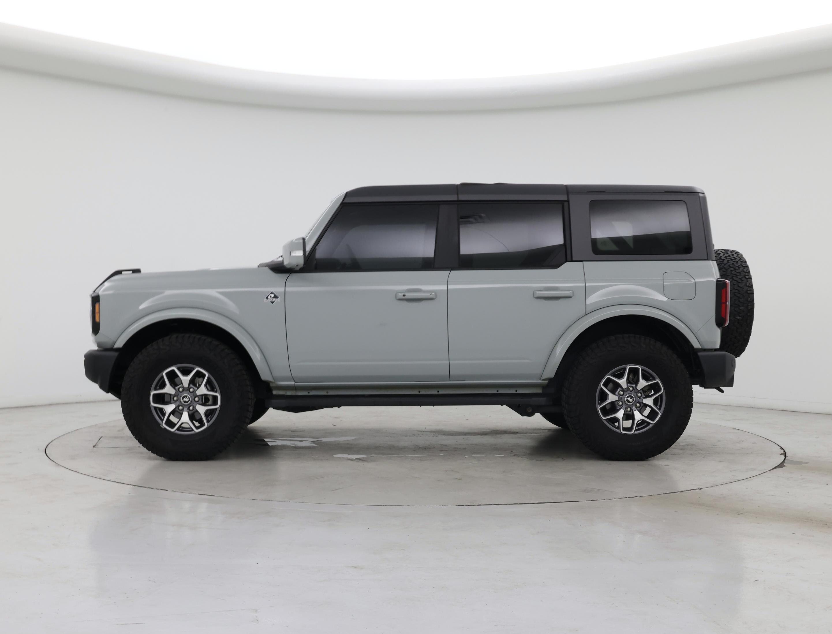 Thumbnail: 2023 Ford Bronco - 3