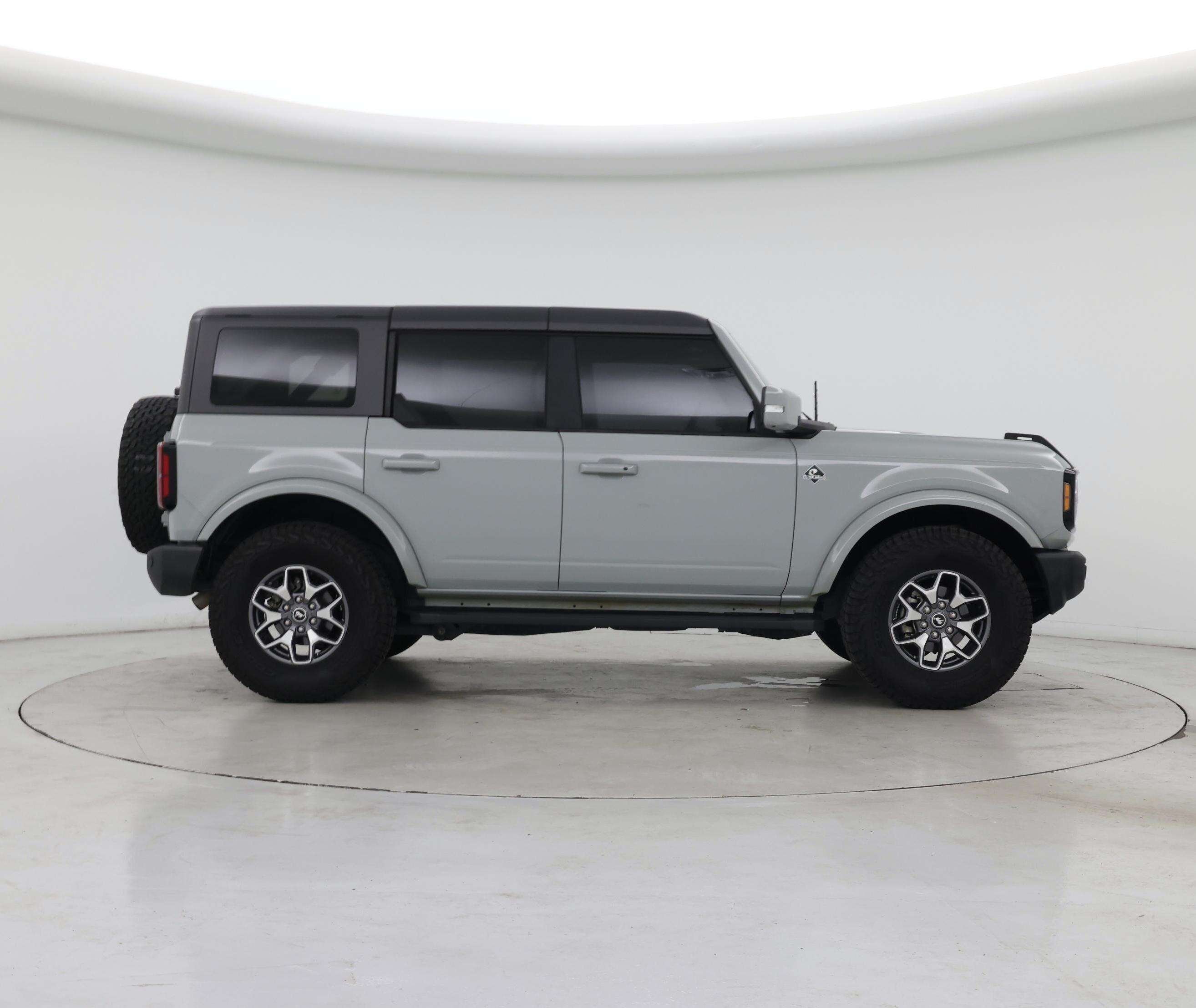 Thumbnail: 2023 Ford Bronco - 7