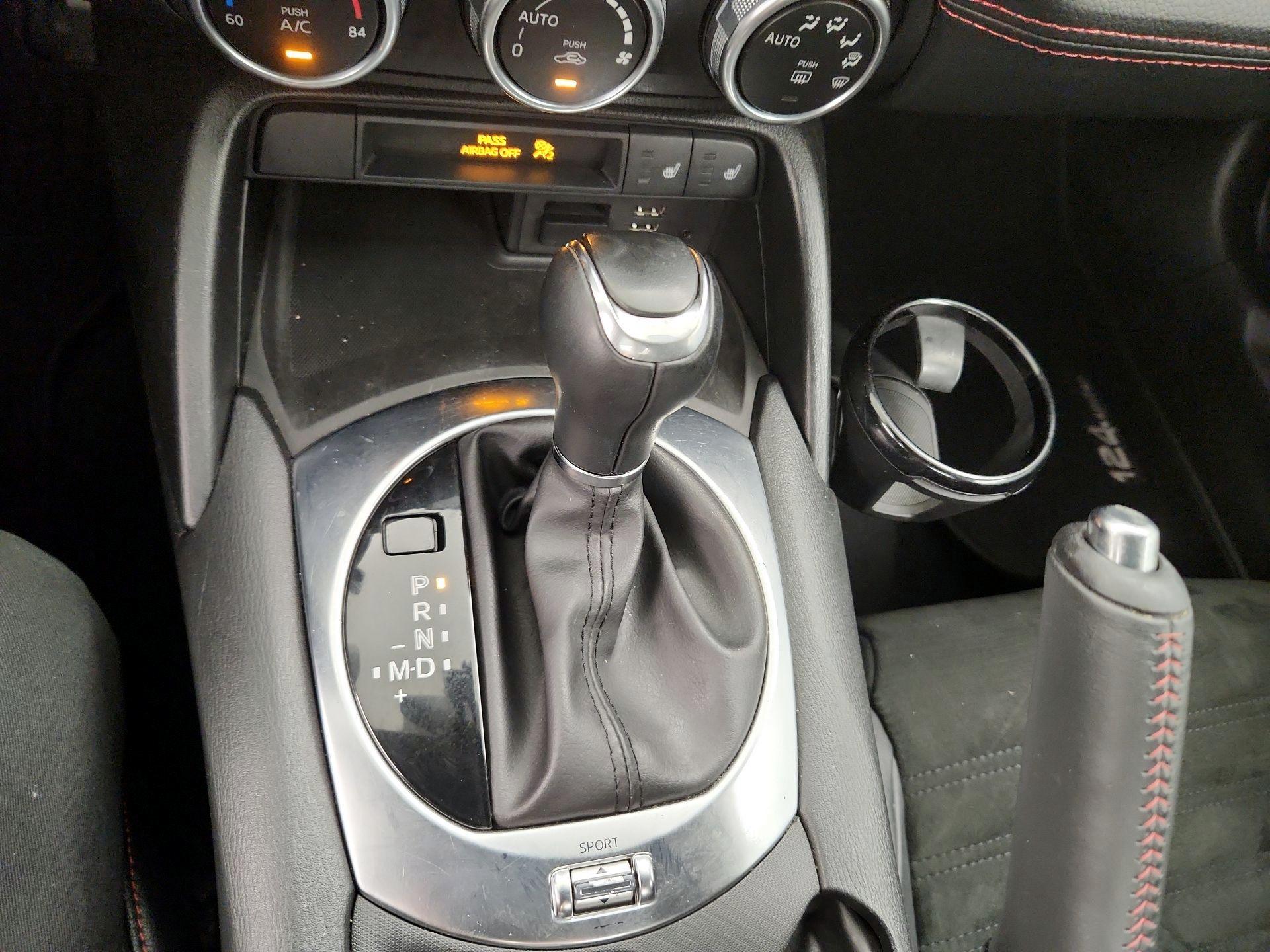 Thumbnail: 2017 Fiat 124 Spider - 17