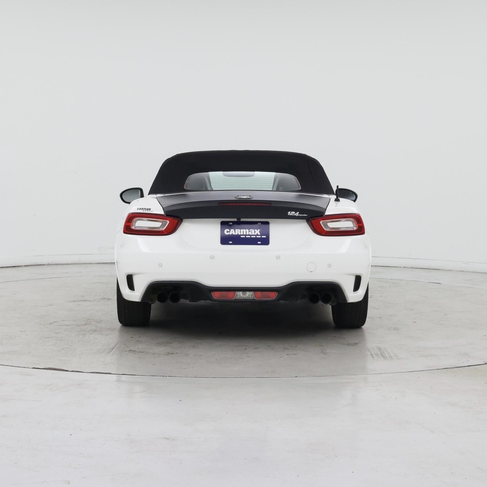 Thumbnail: 2017 Fiat 124 Spider - 6