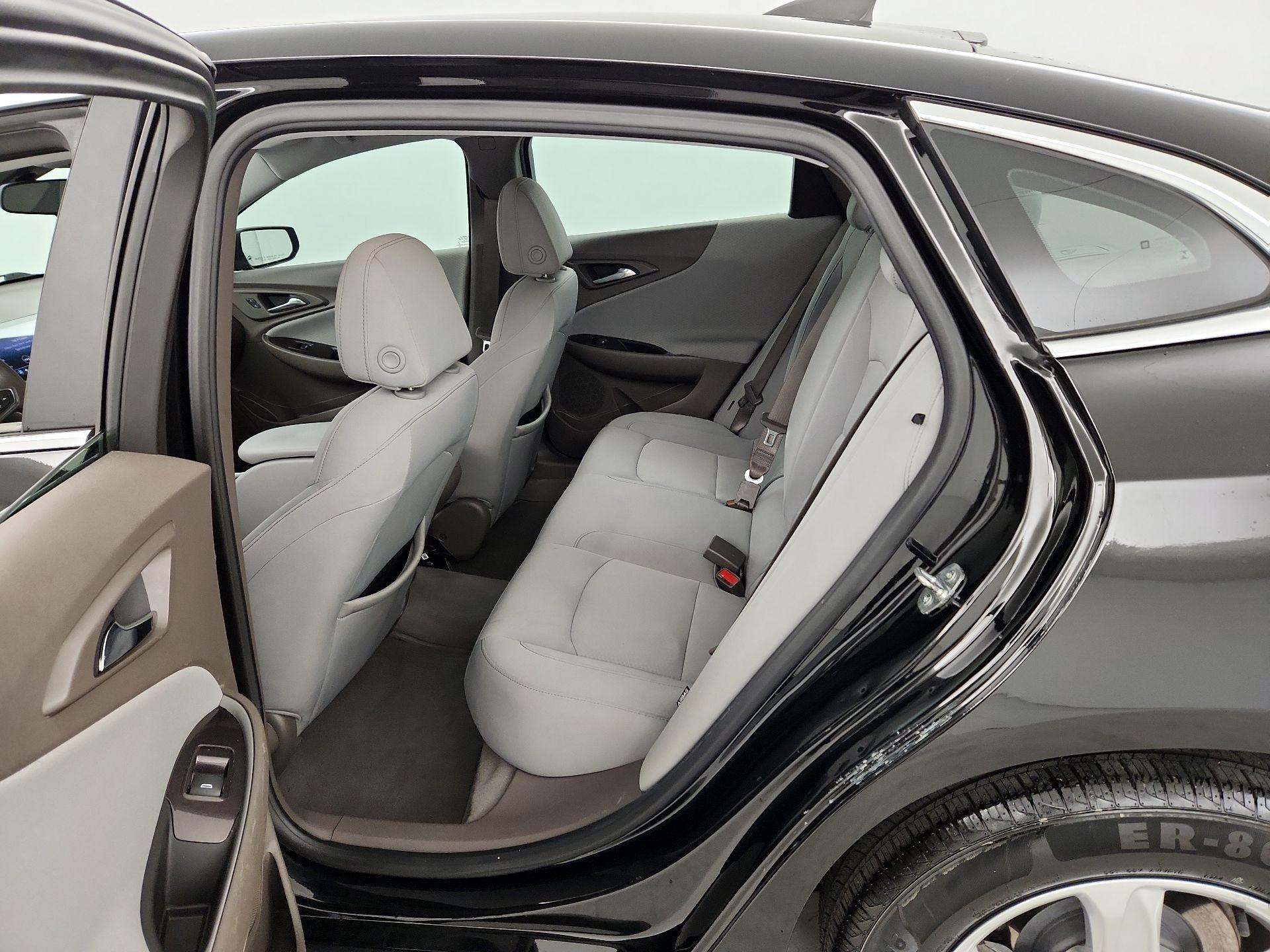 Thumbnail: 2019 Chevrolet Malibu - 19