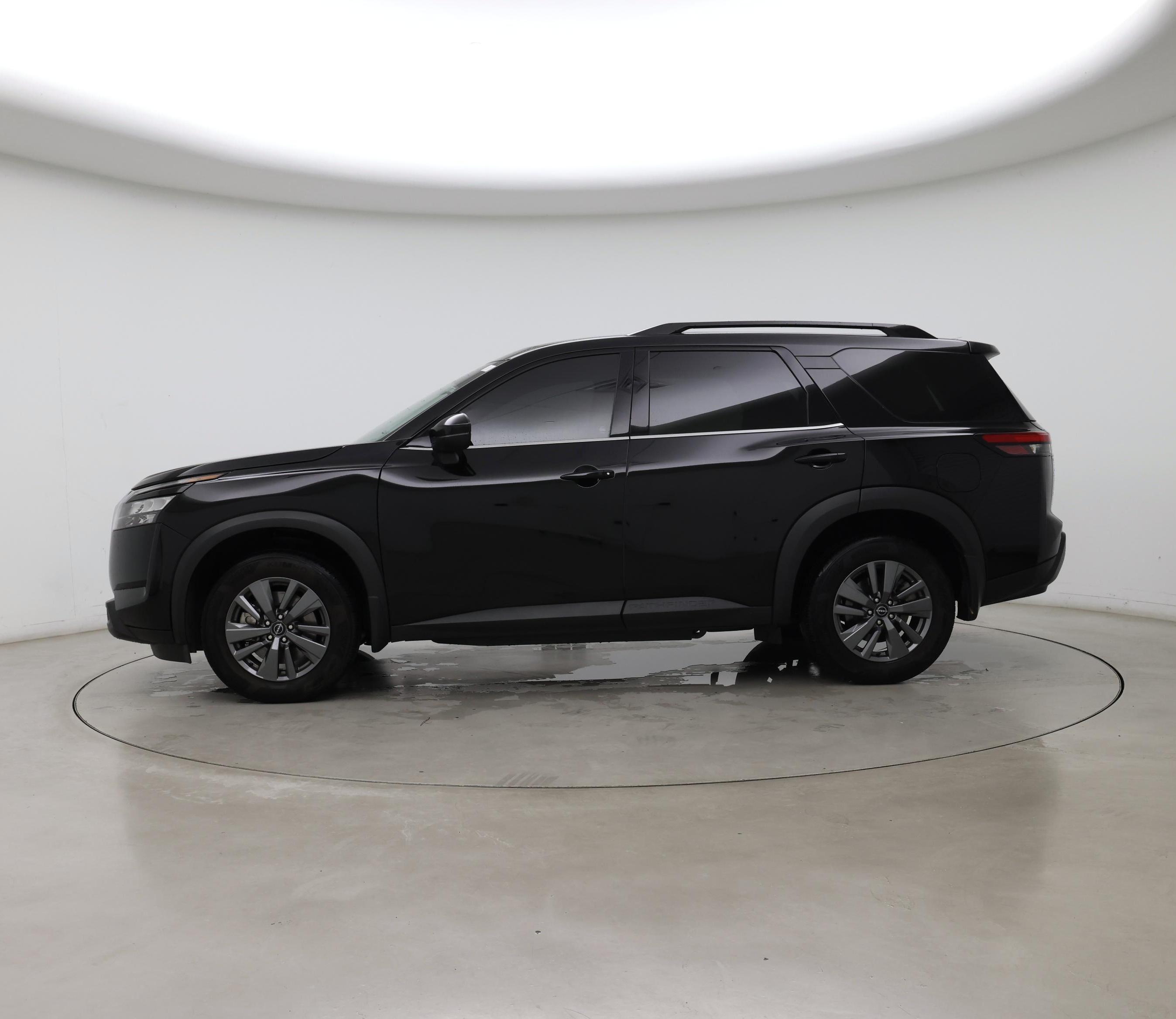 Thumbnail: 2024 Nissan Pathfinder - 3