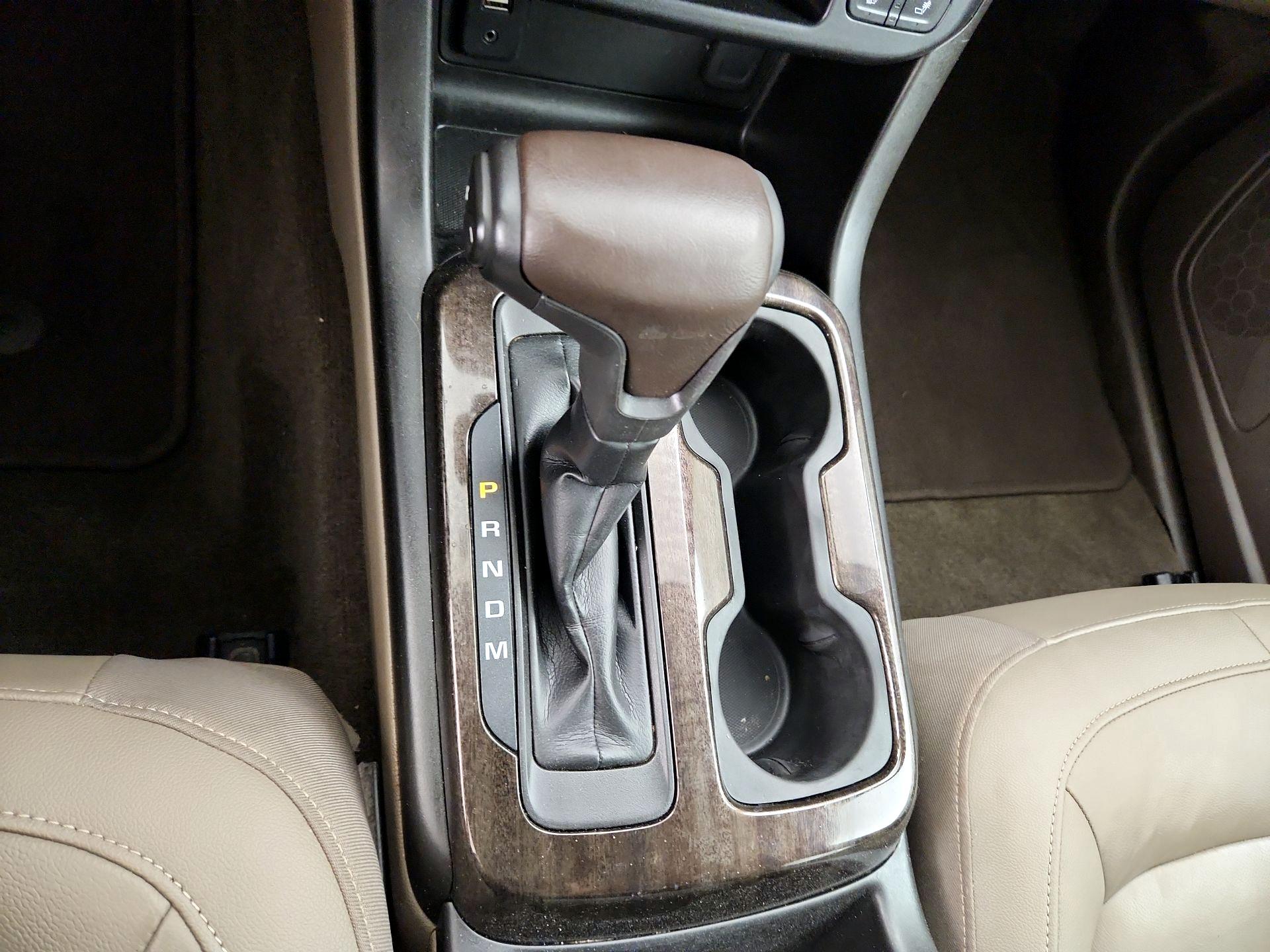 Thumbnail: 2016 GMC Canyon - 17