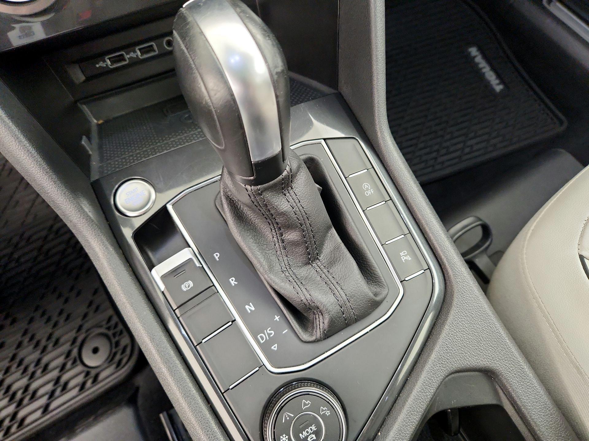 Thumbnail: 2020 Volkswagen Tiguan - 18