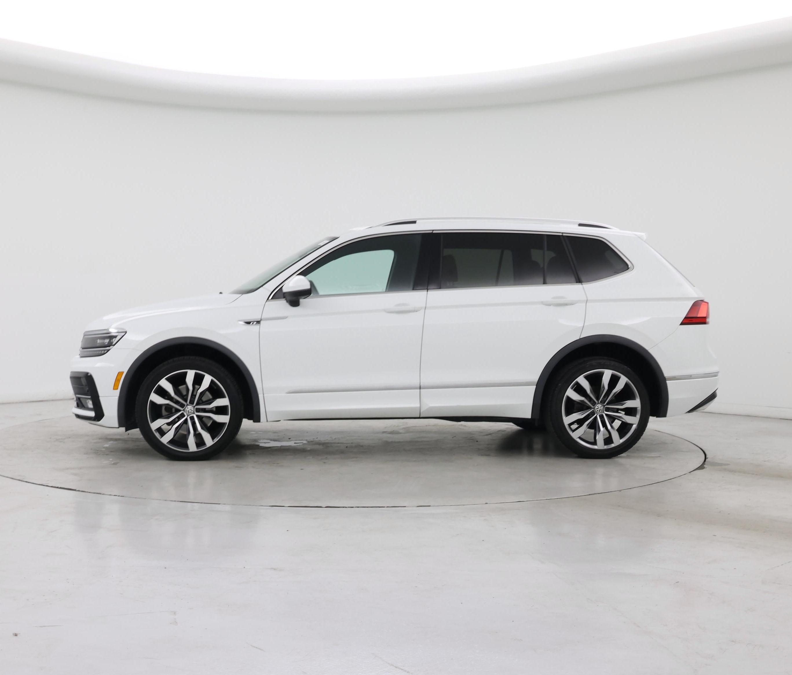 Thumbnail: 2020 Volkswagen Tiguan - 3