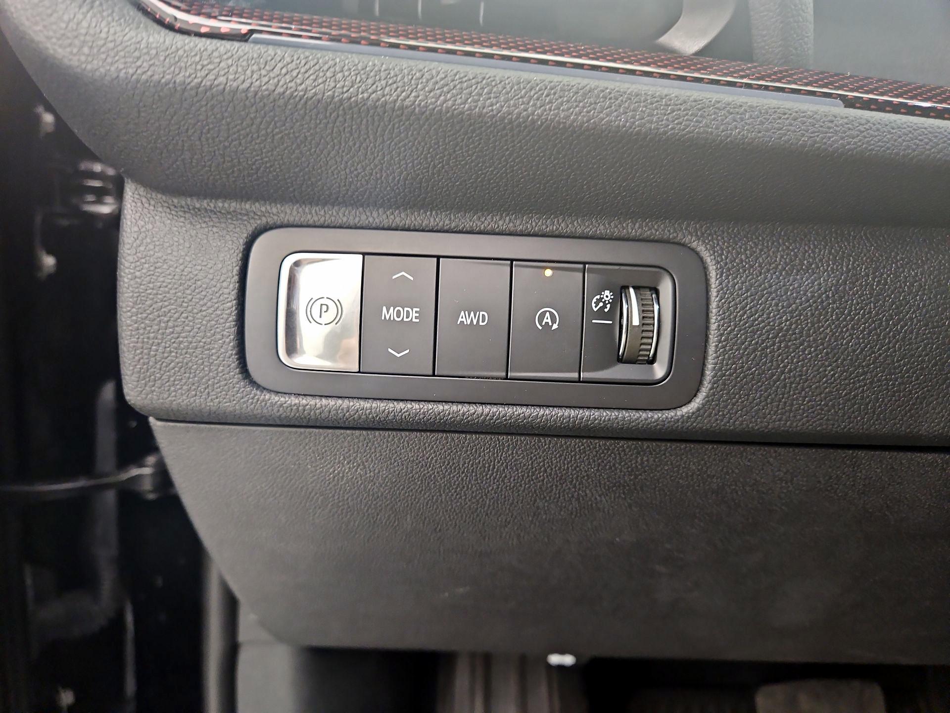 Thumbnail: 2024 Chevrolet Traverse - 13