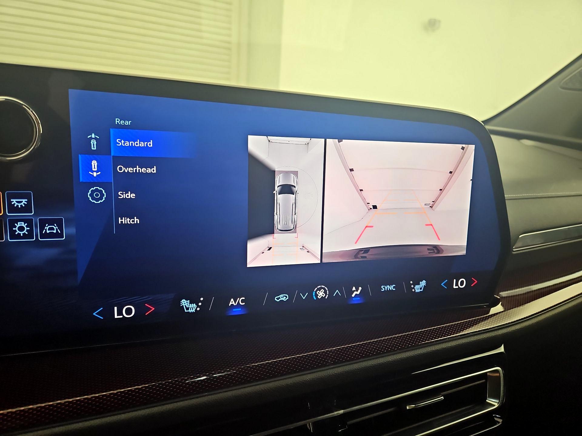 Thumbnail: 2024 Chevrolet Traverse - 15