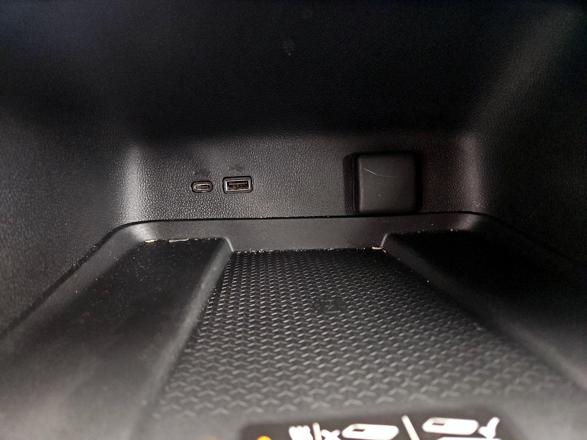 Thumbnail: 2024 Chevrolet Traverse - 19