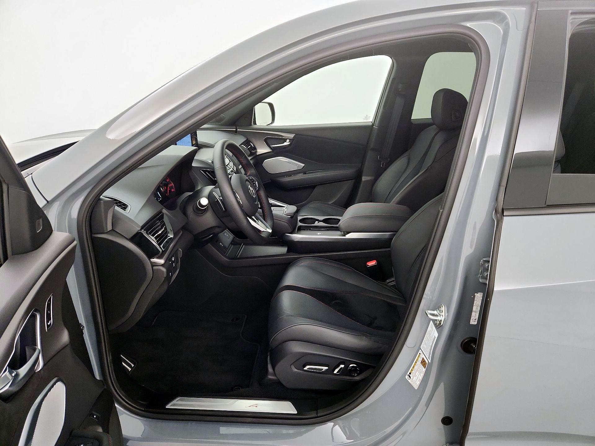 Thumbnail: 2025 Acura RDX - 11