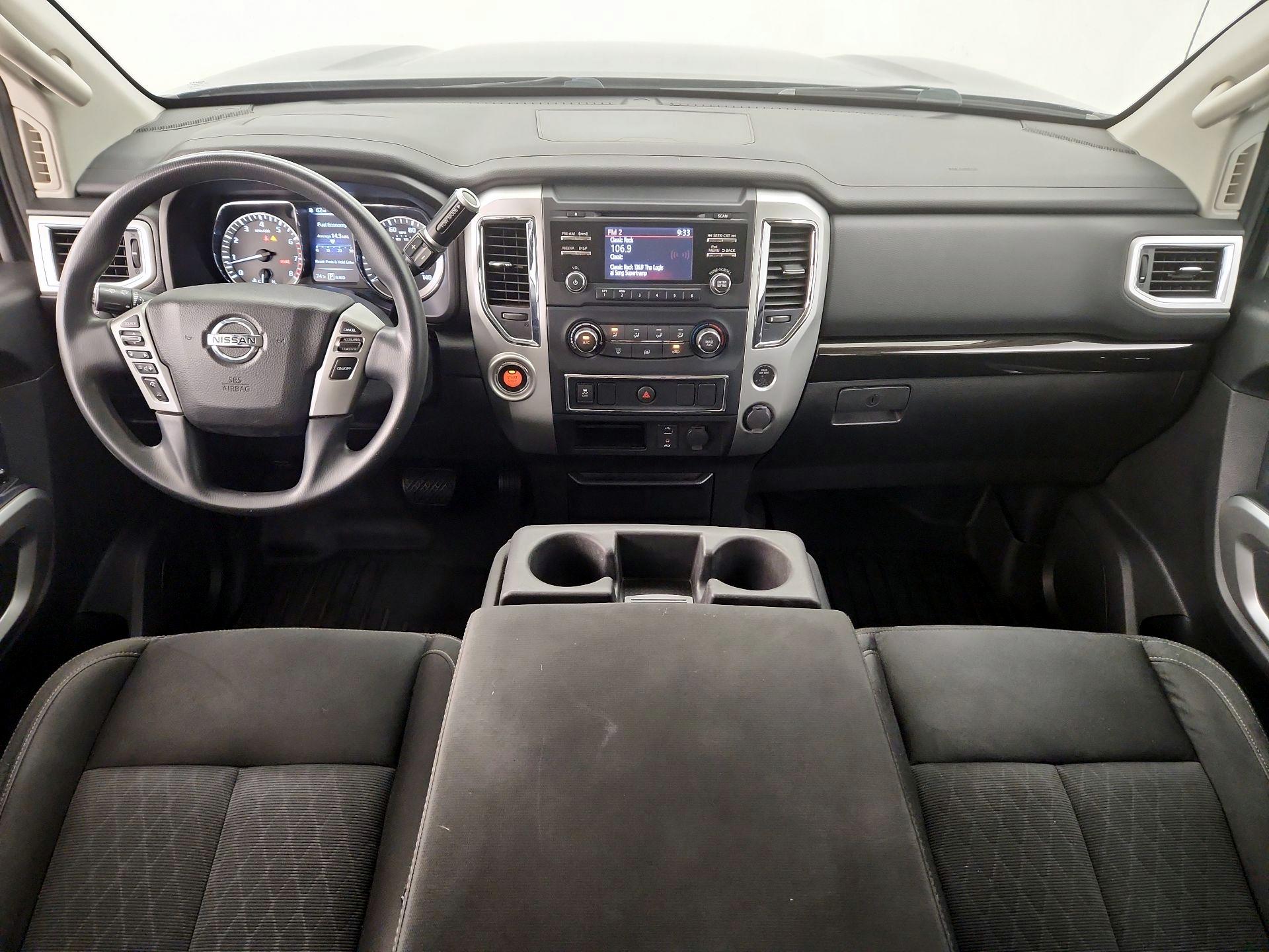 Thumbnail: 2018 Nissan Titan - 9
