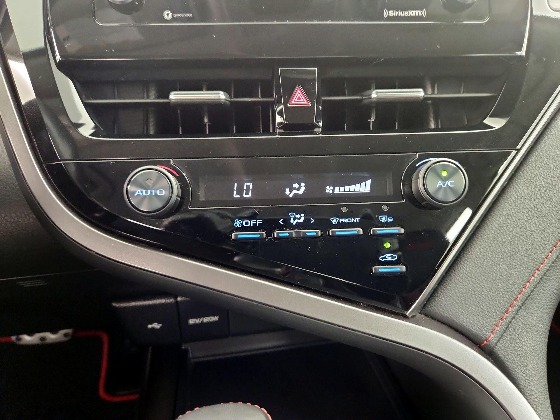 Thumbnail: 2021 Toyota Camry - 16