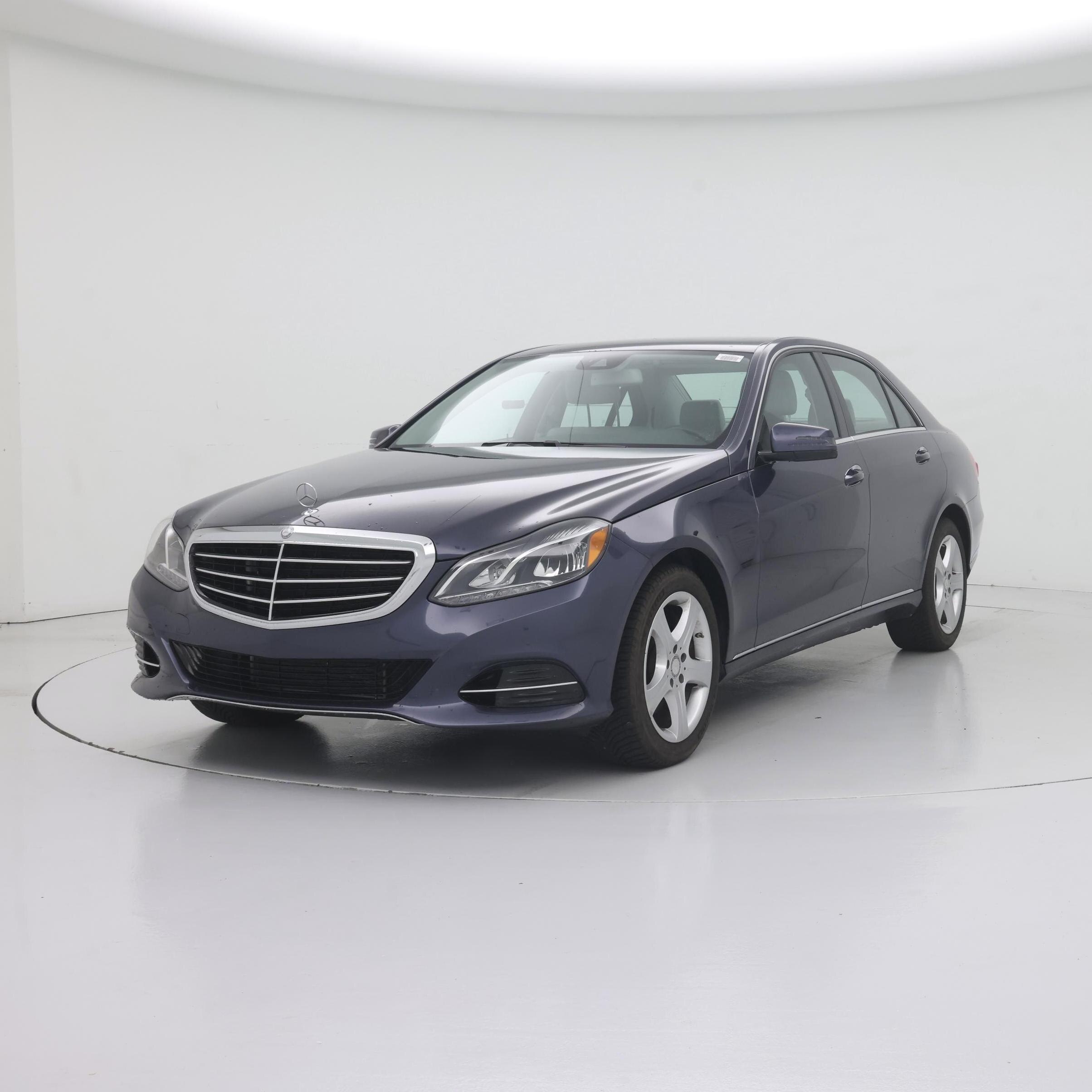 Thumbnail: 2016 Mercedes-Benz E-Class - 4