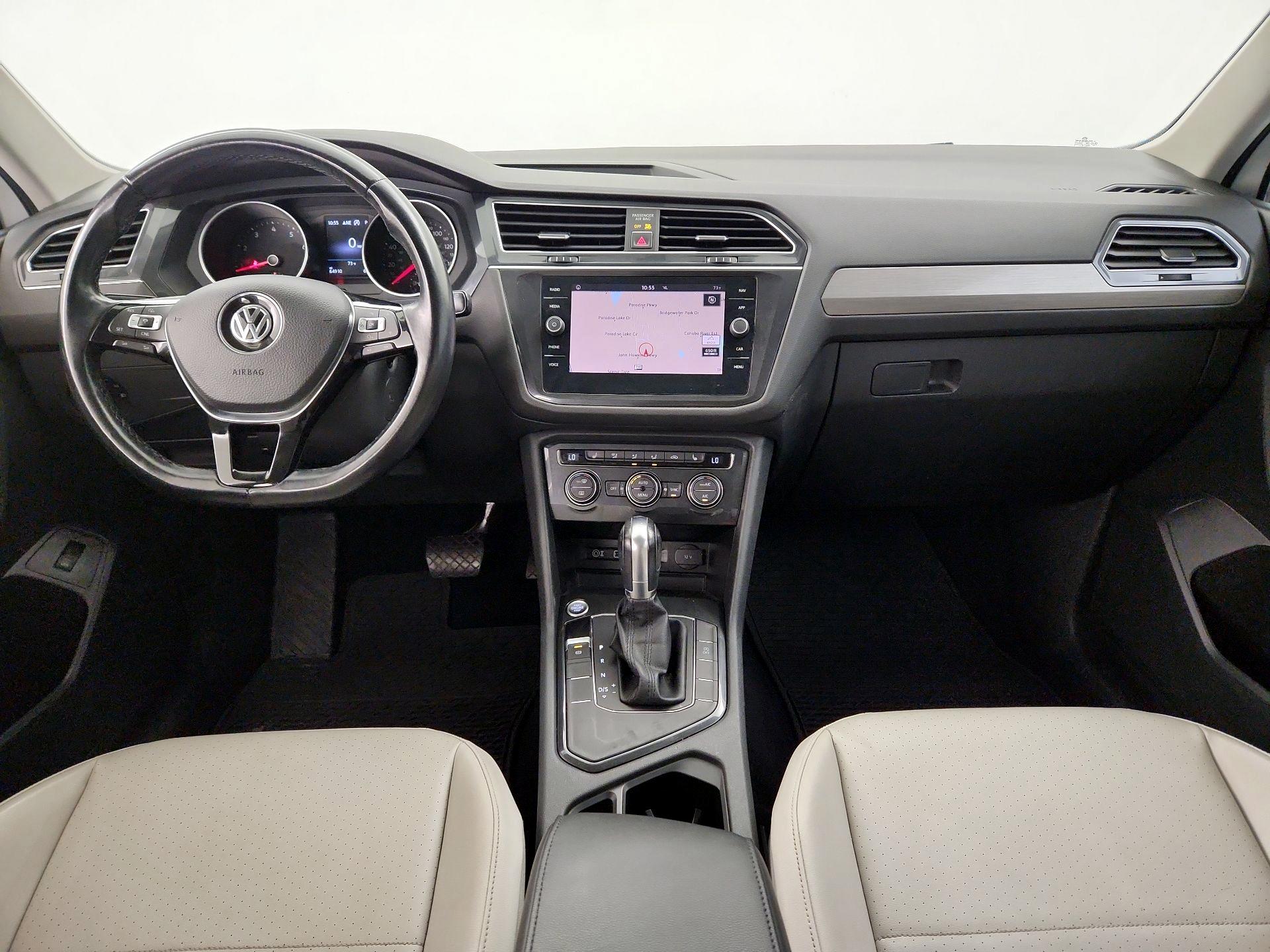 Thumbnail: 2018 Volkswagen Tiguan - 9