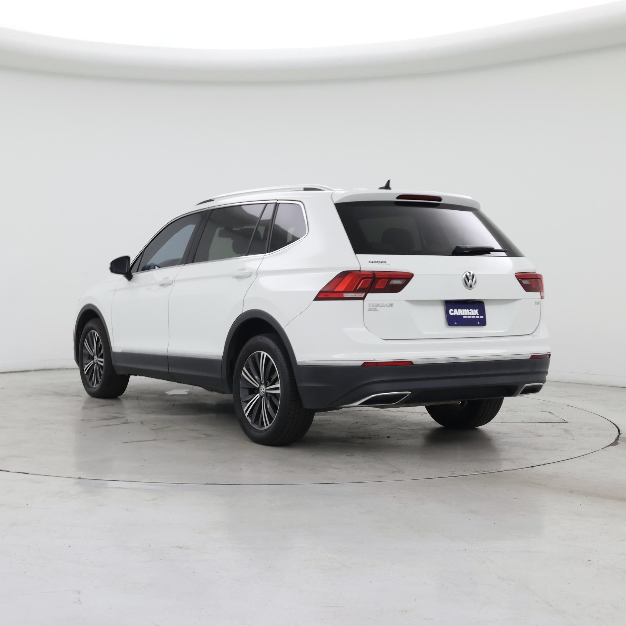 Thumbnail: 2018 Volkswagen Tiguan - 2