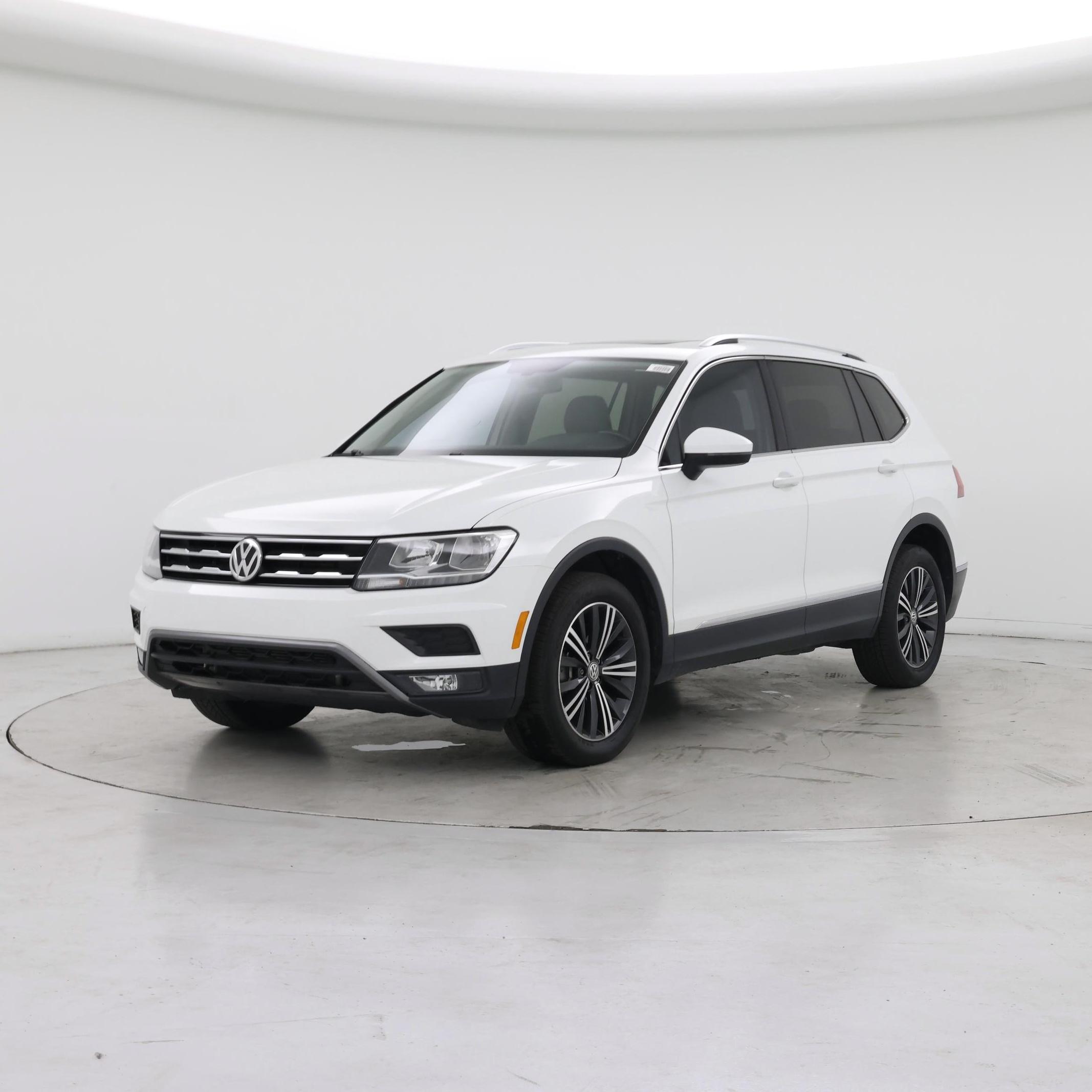 Thumbnail: 2018 Volkswagen Tiguan - 4