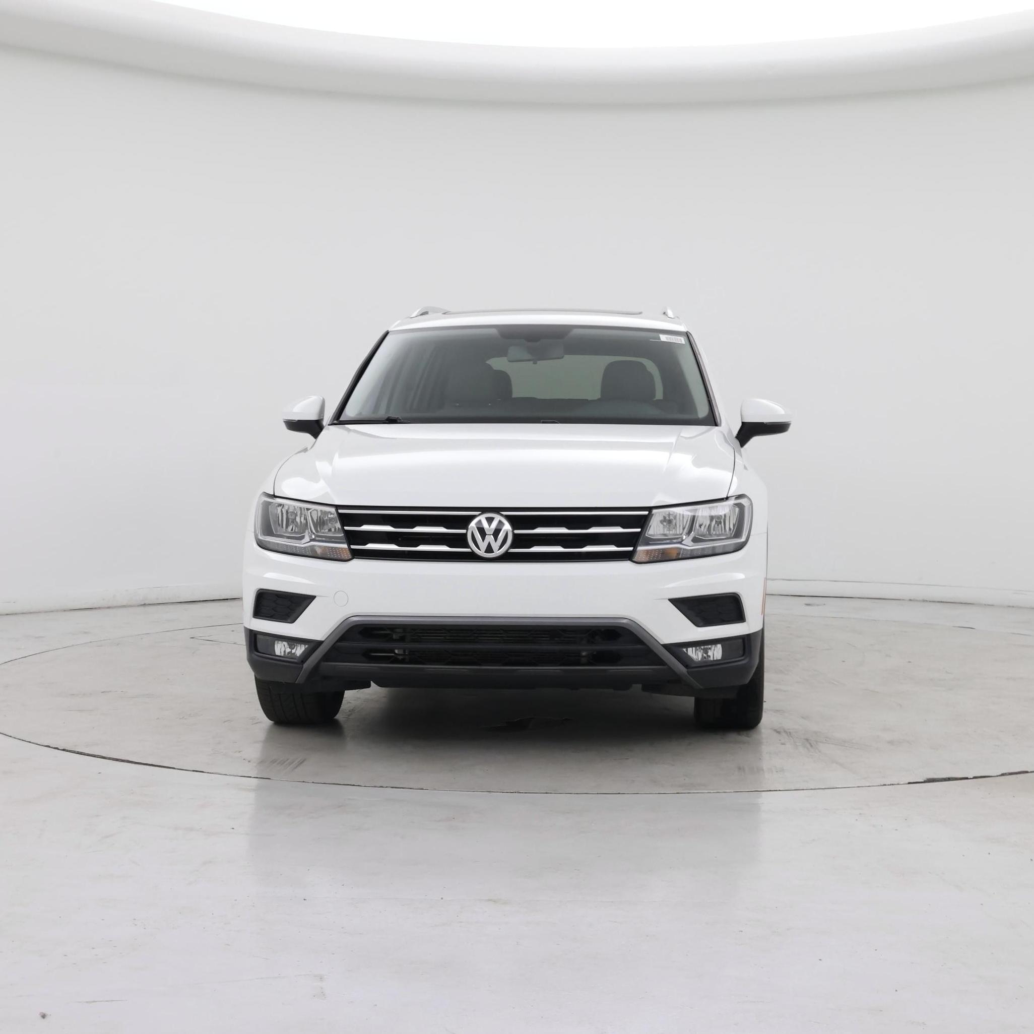 Thumbnail: 2018 Volkswagen Tiguan - 5